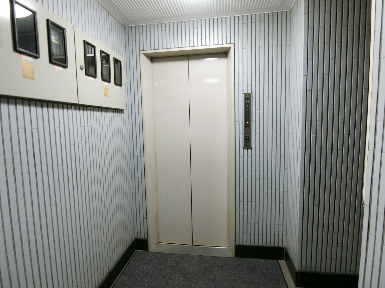エレベーター