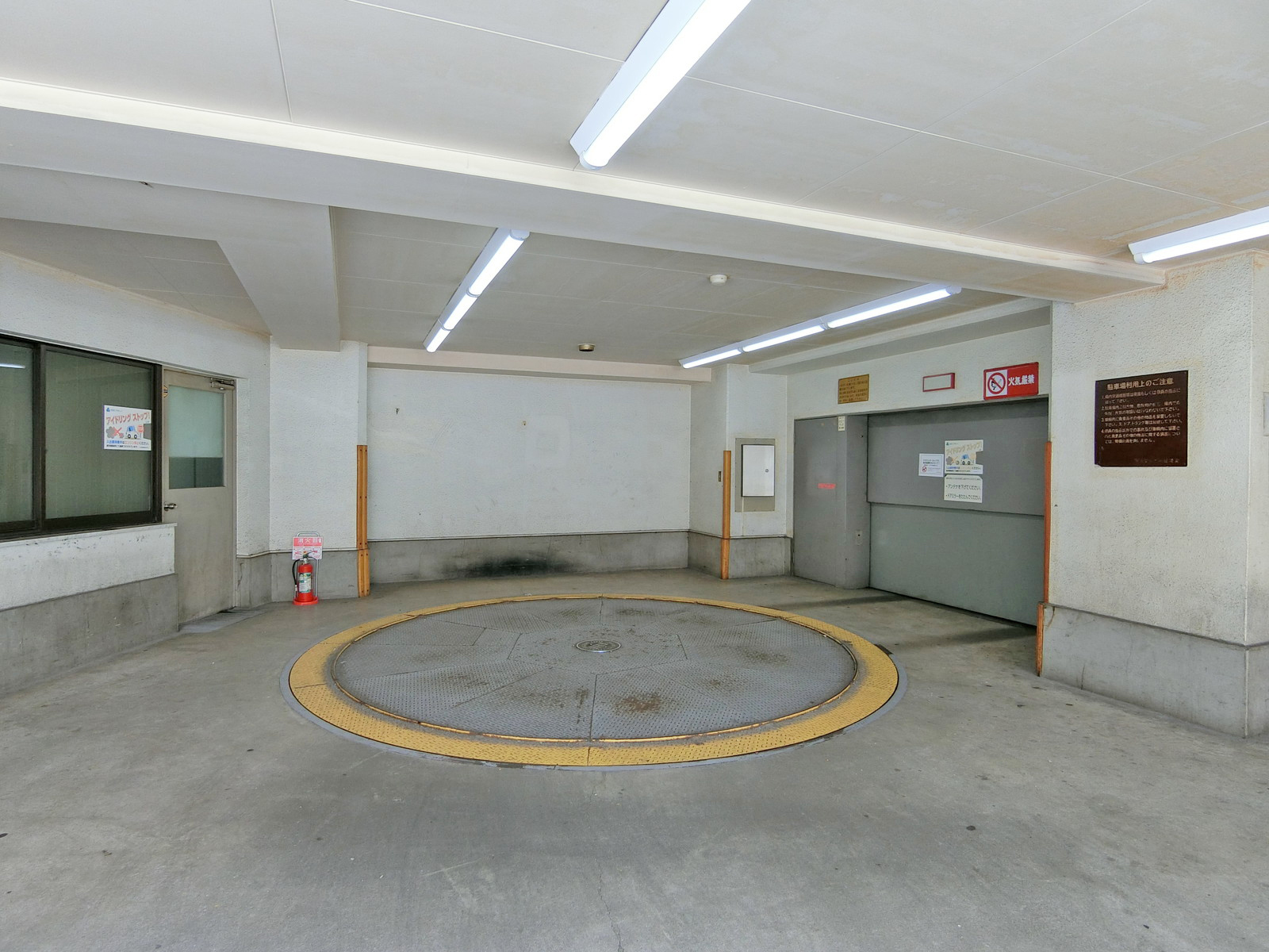 駐車場