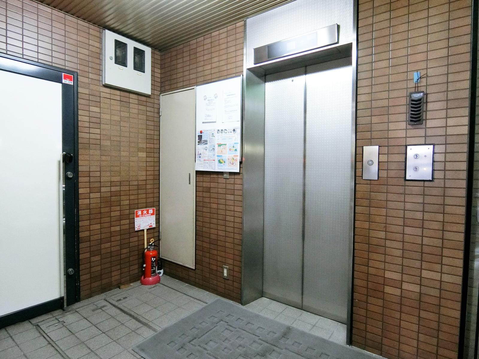 エレベーター