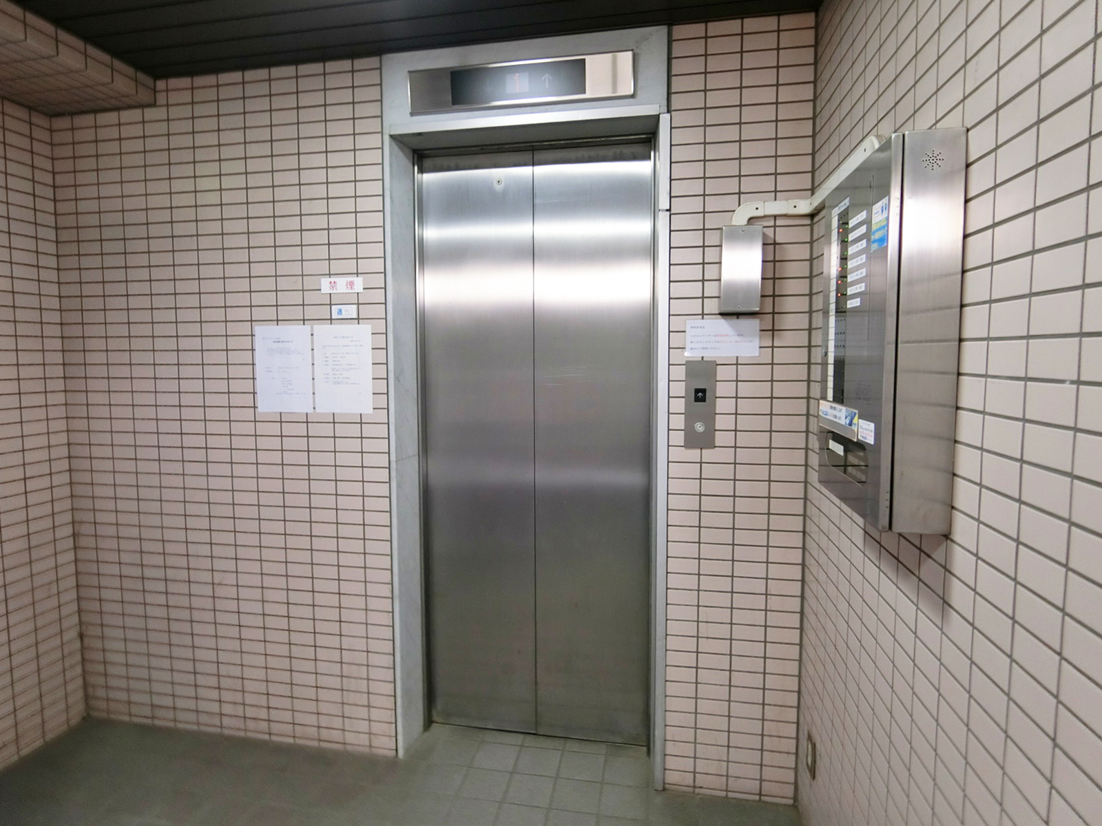 エレベーター