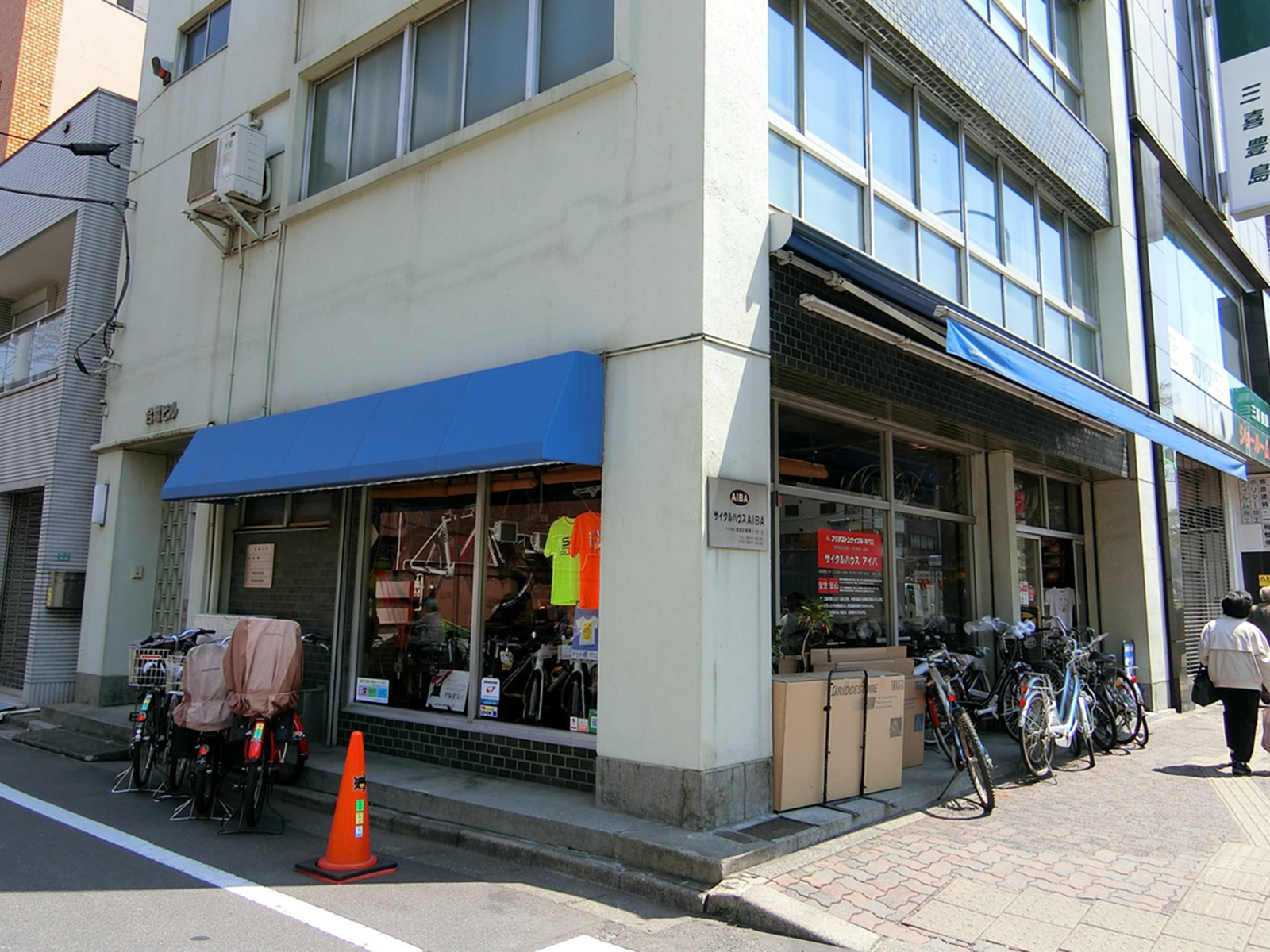 1階のサイクルショップ