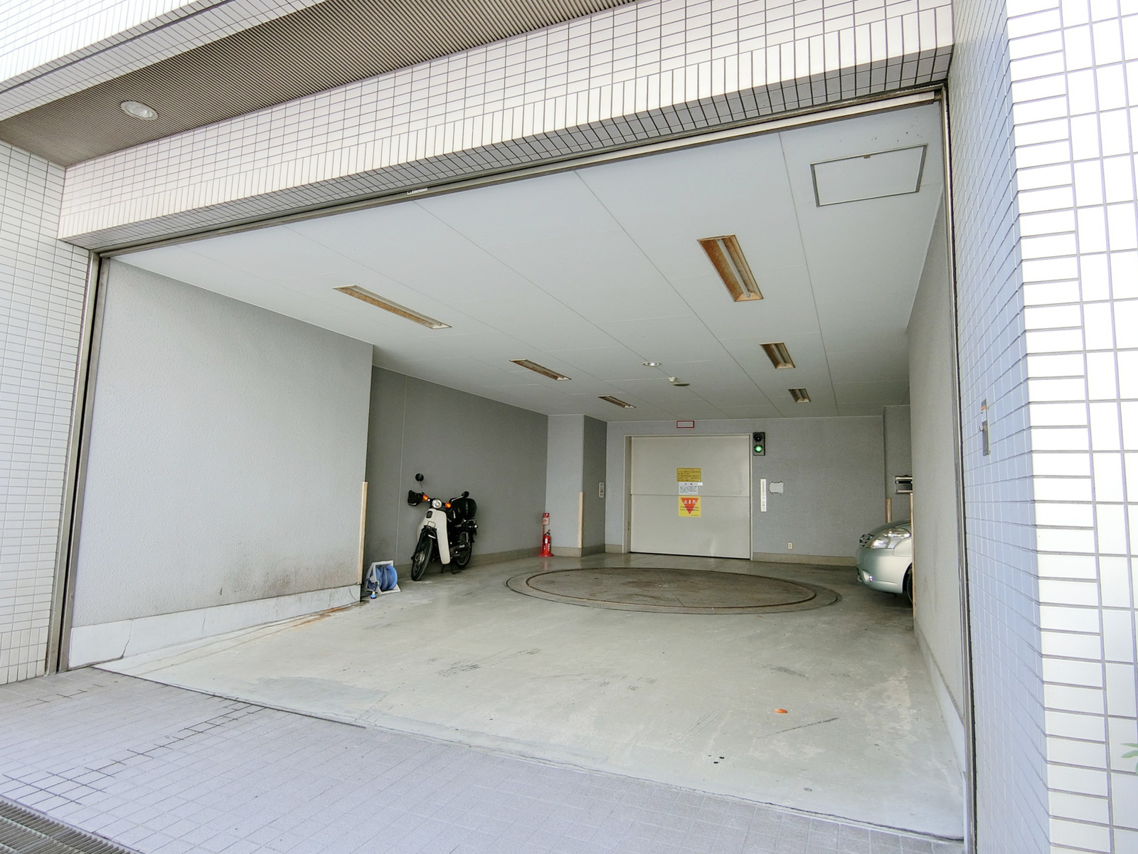 機械式駐車場併設
