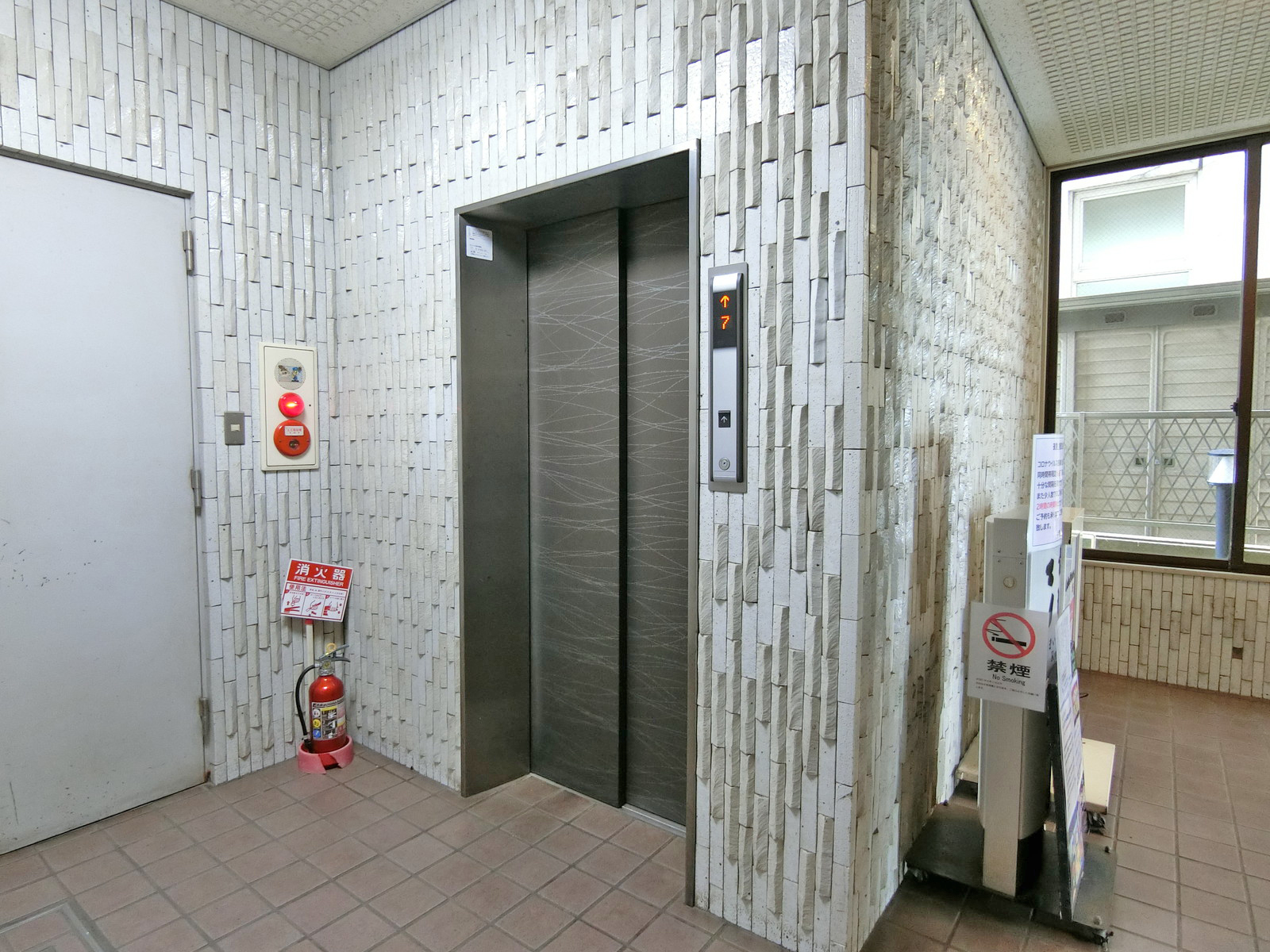 エレベーター