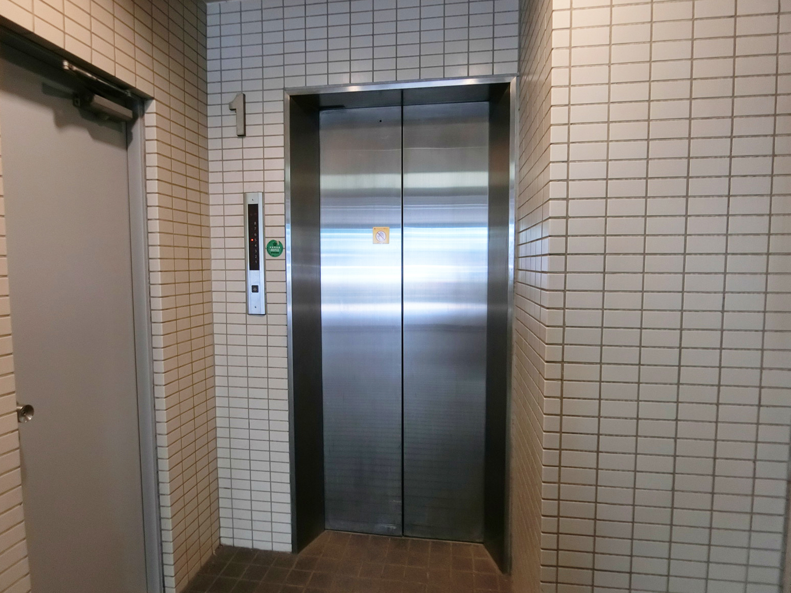 エレベーター