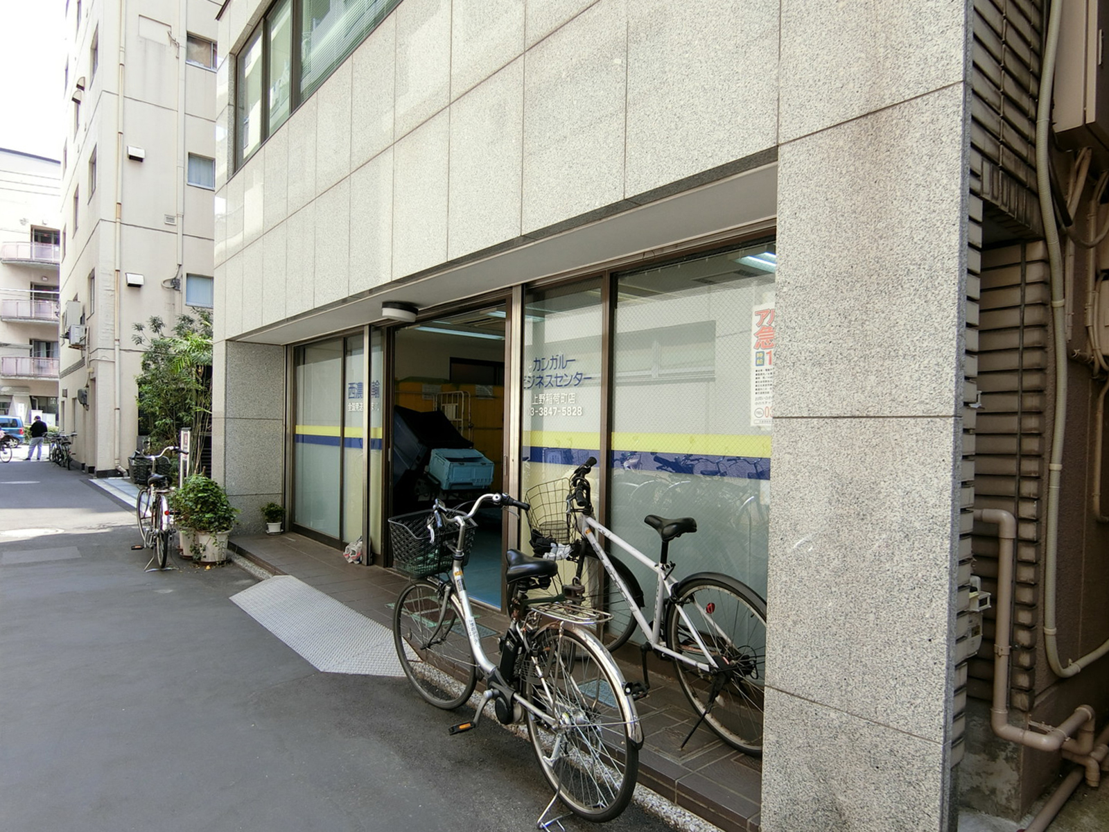 1階テナントの様子