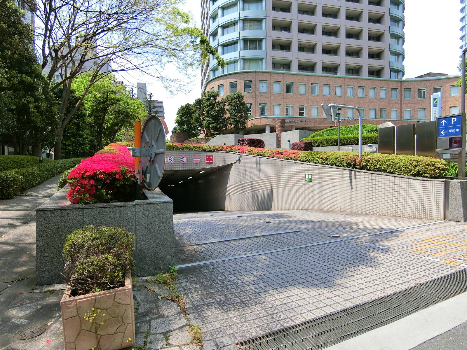 駐車場併設