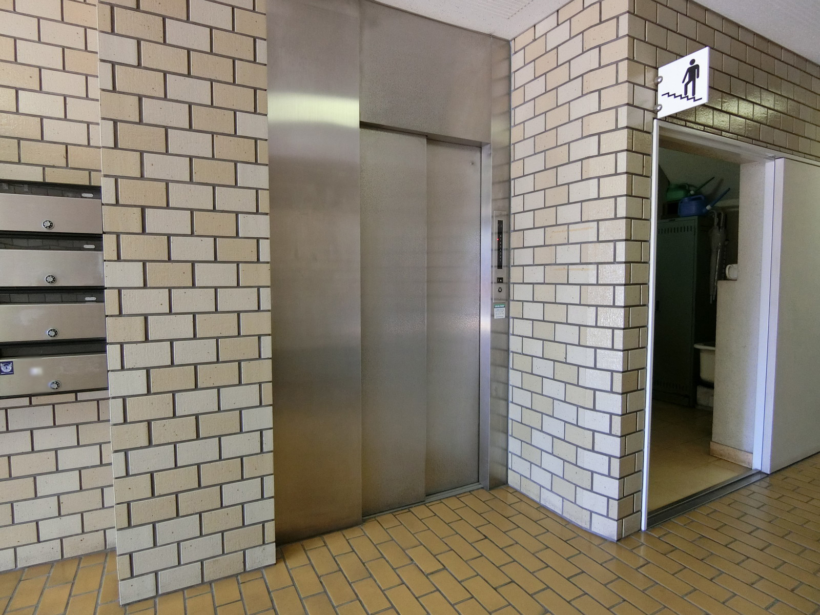 エレベーター