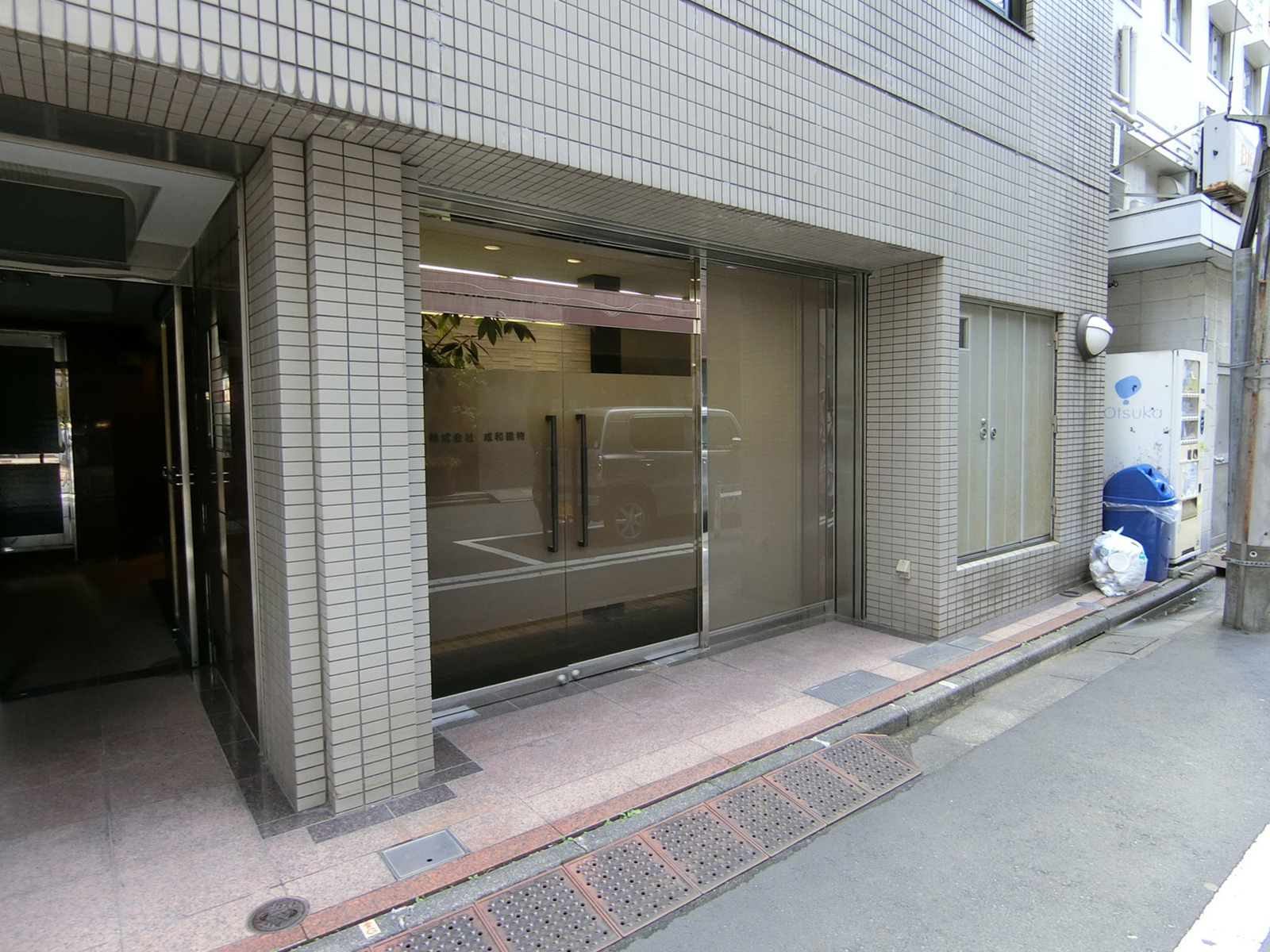 1階テナントの様子