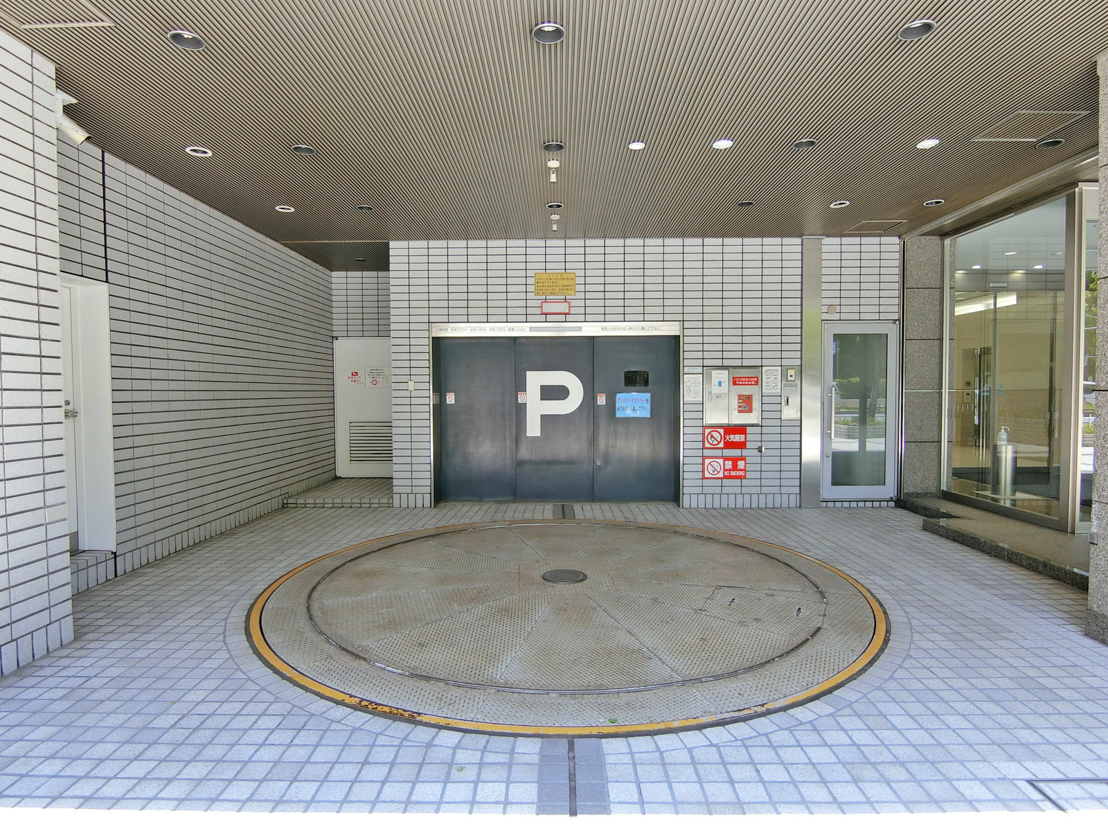 駐車場