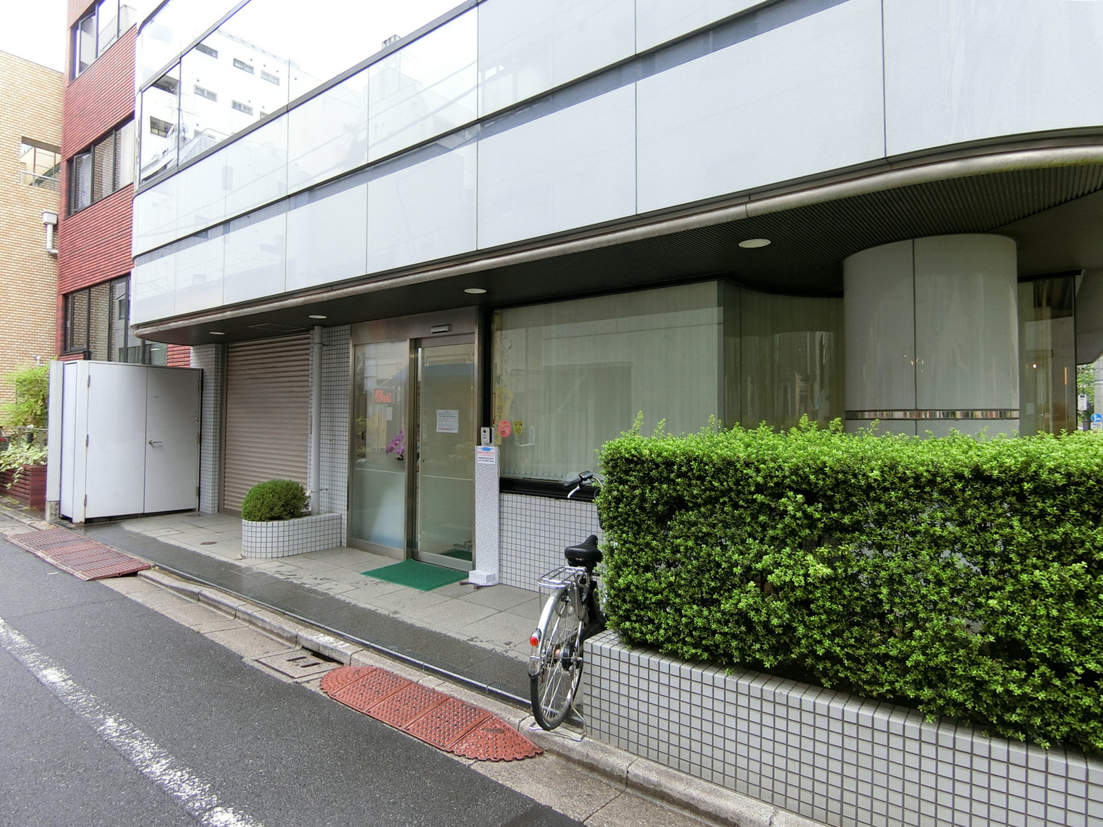 1階テナントの様子