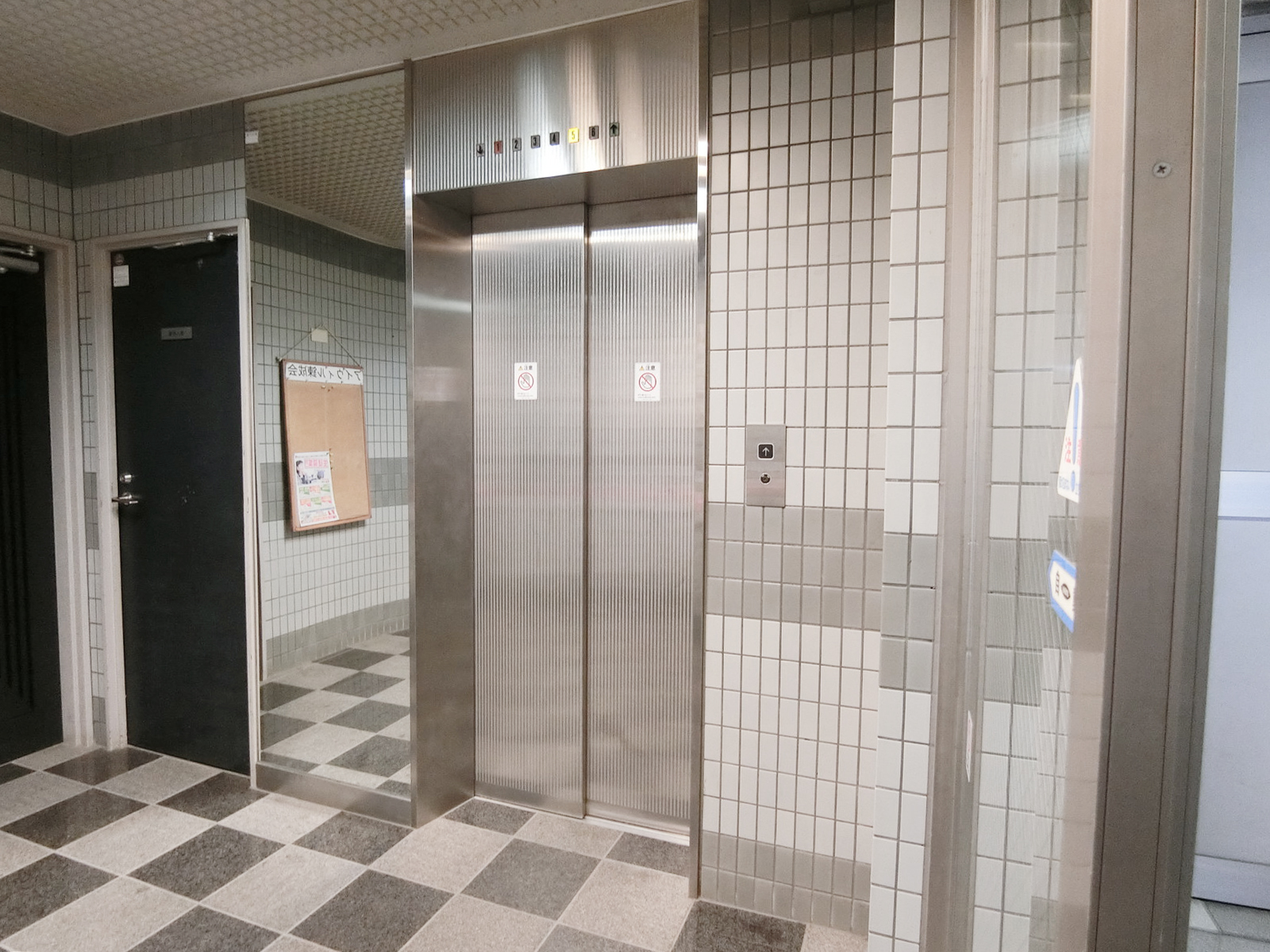 エレベーター