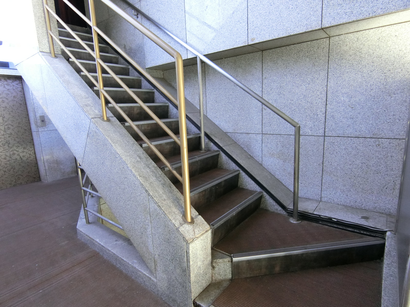 内階段