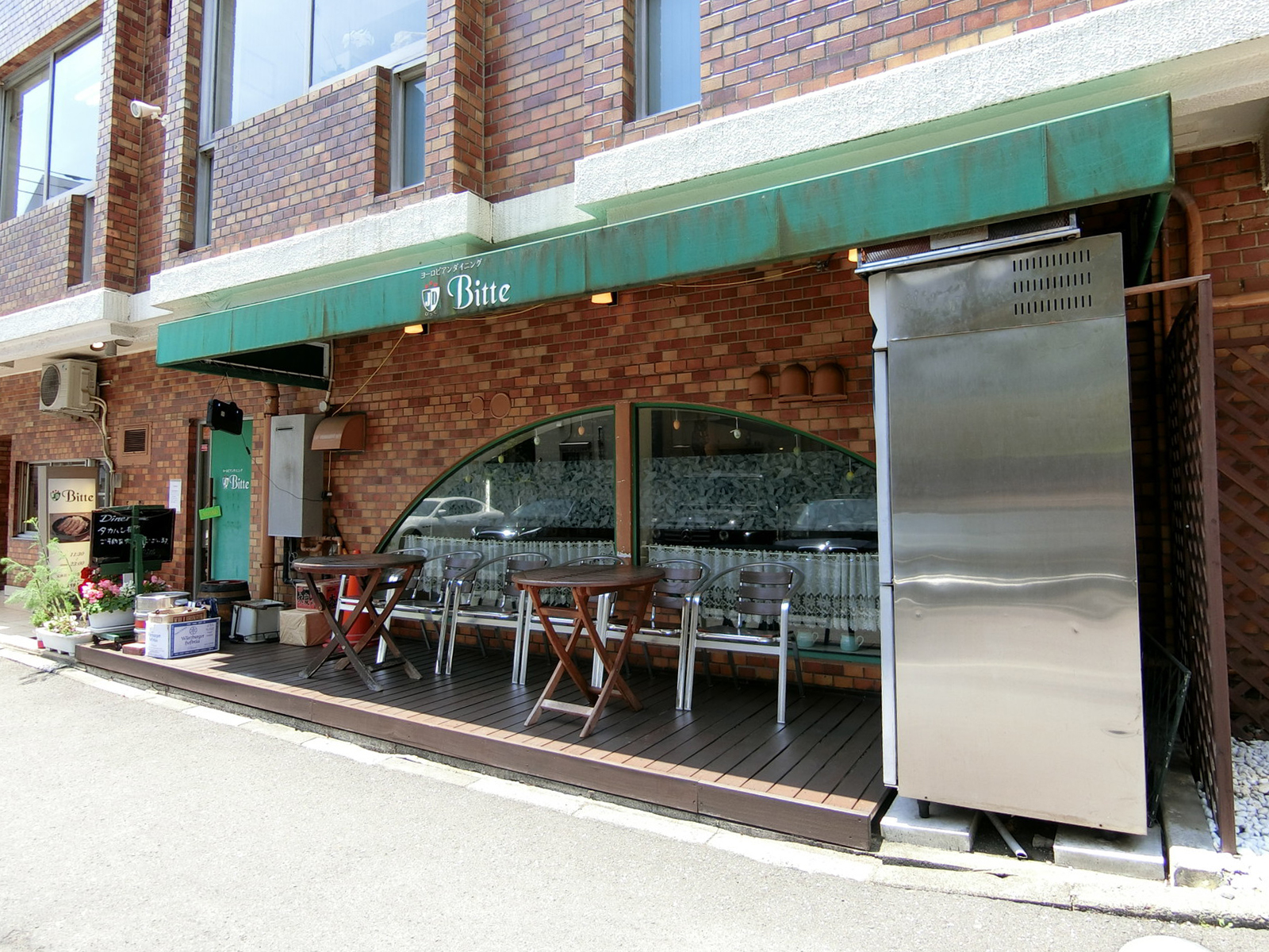 1階の飲食店