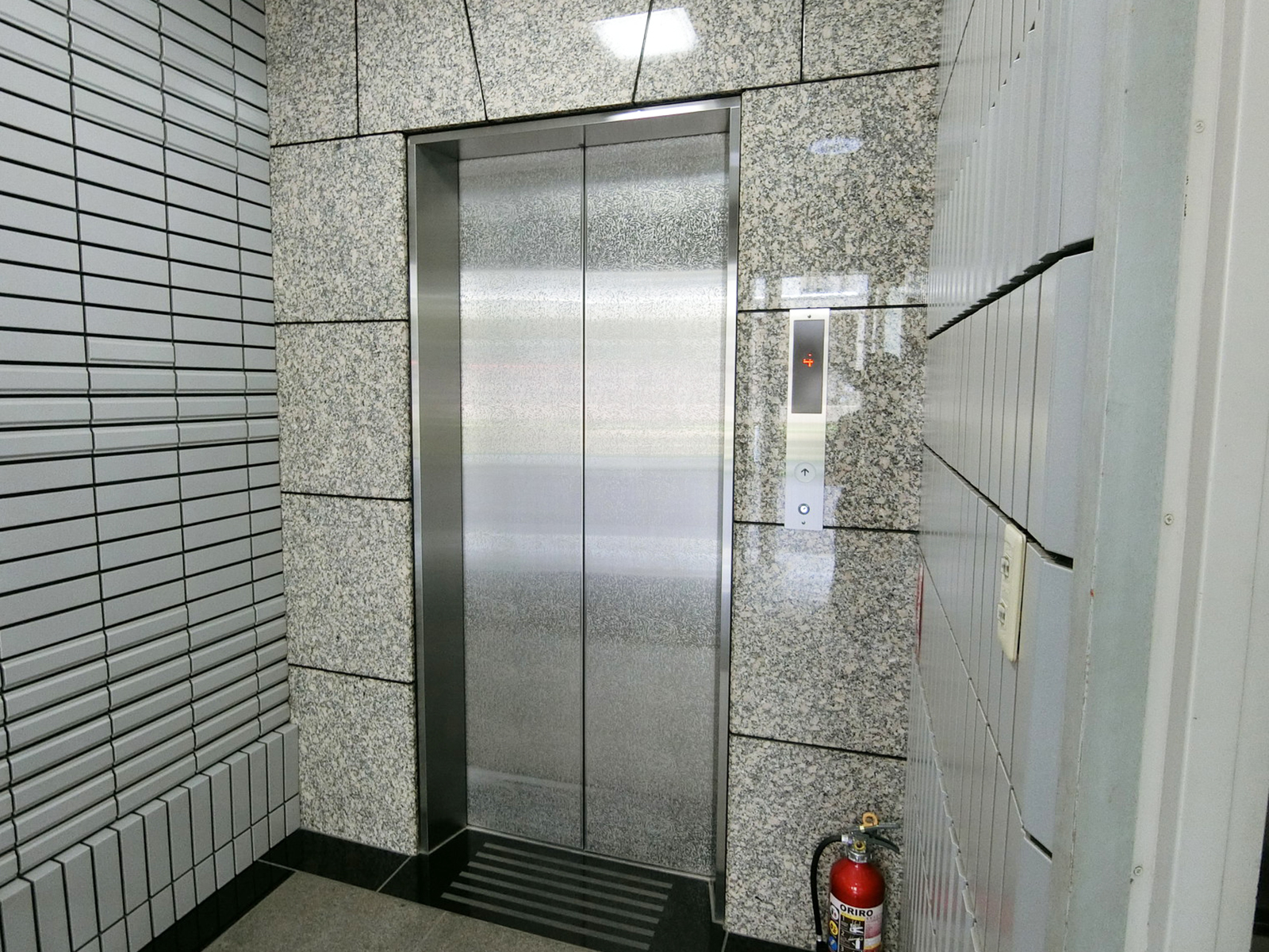 エレベーター