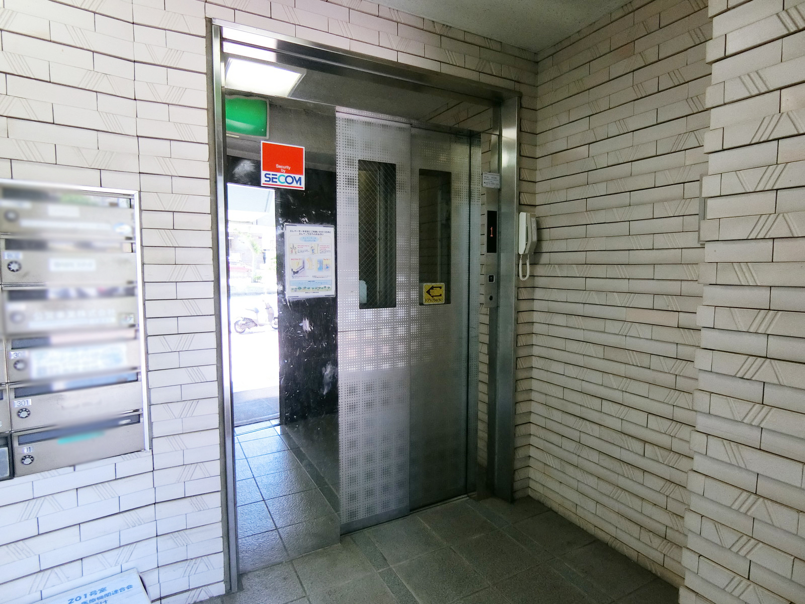 エレベーター