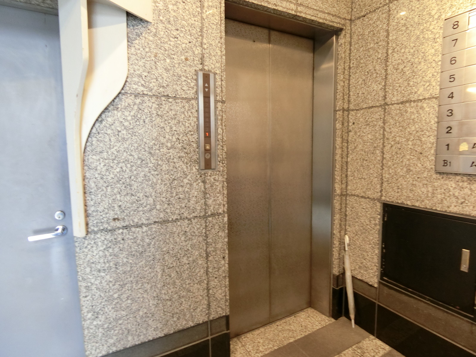 エレベーター