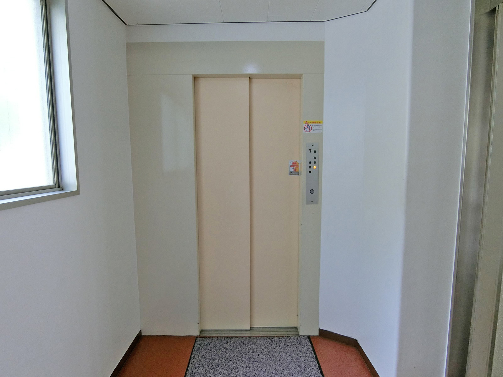 エレベーター