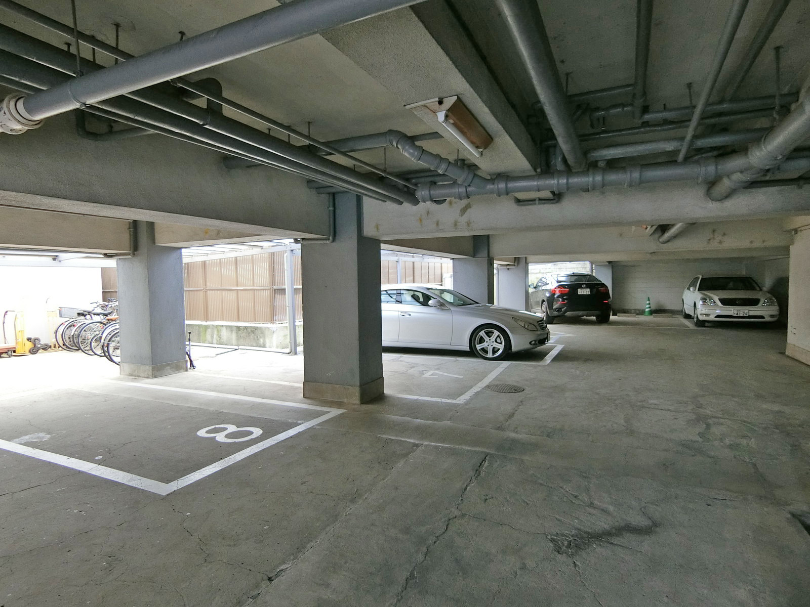 駐車場