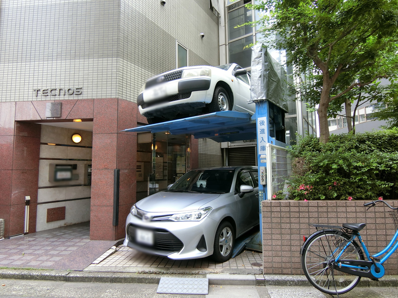 駐車場