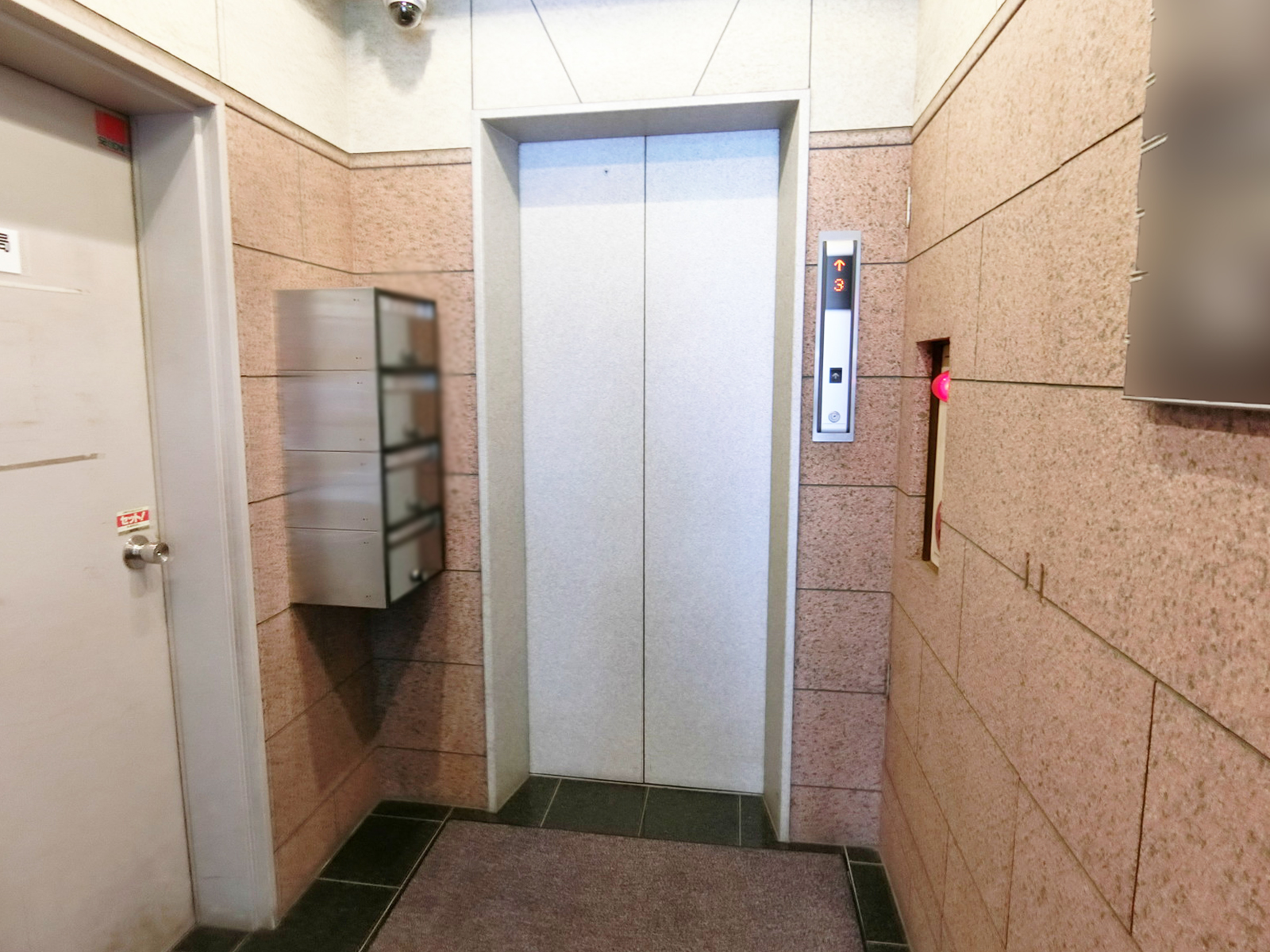エレベーター(1基)