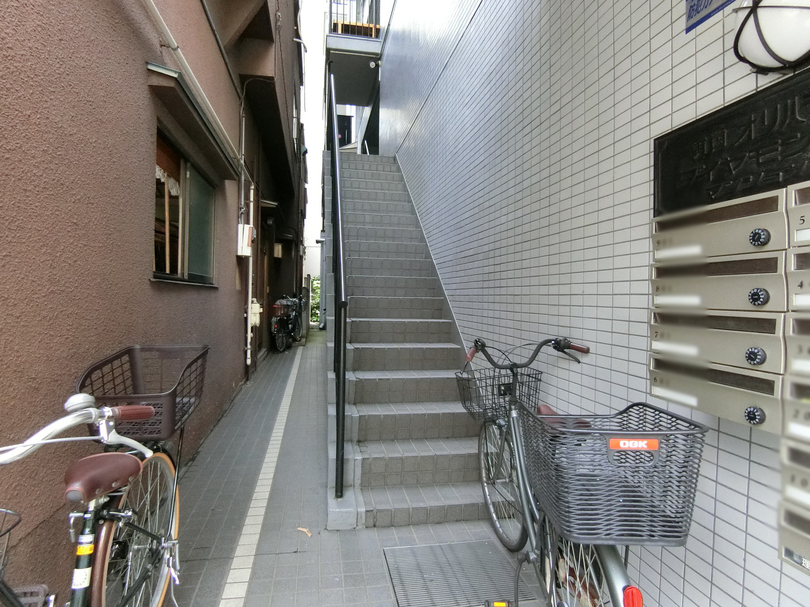 物件出入り口