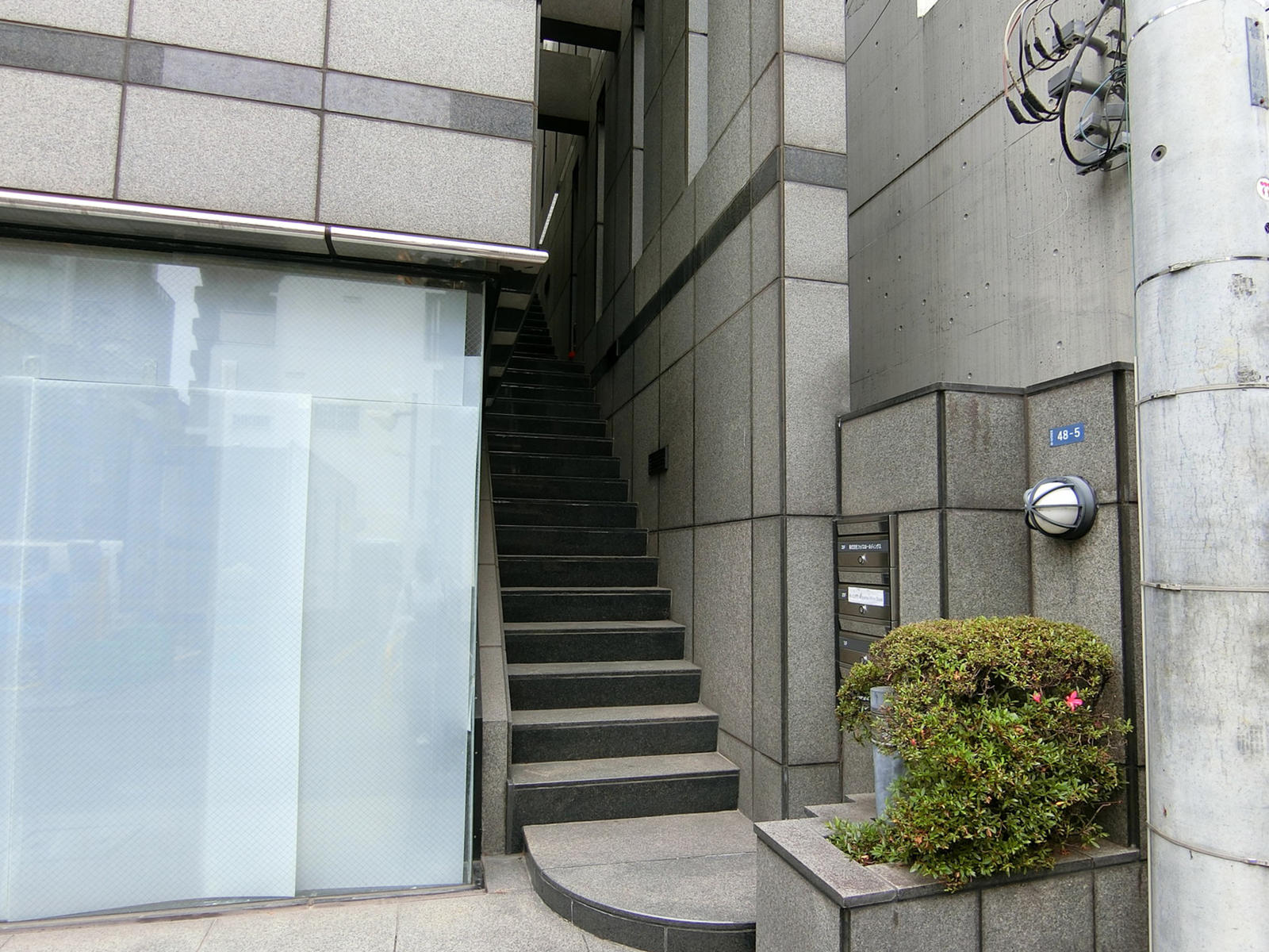 物件出入口