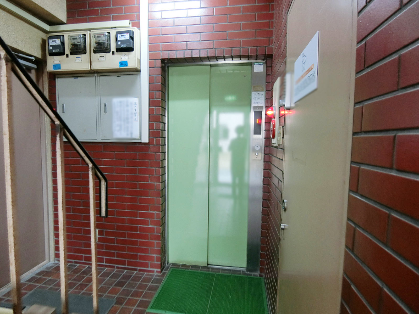 エレベーター