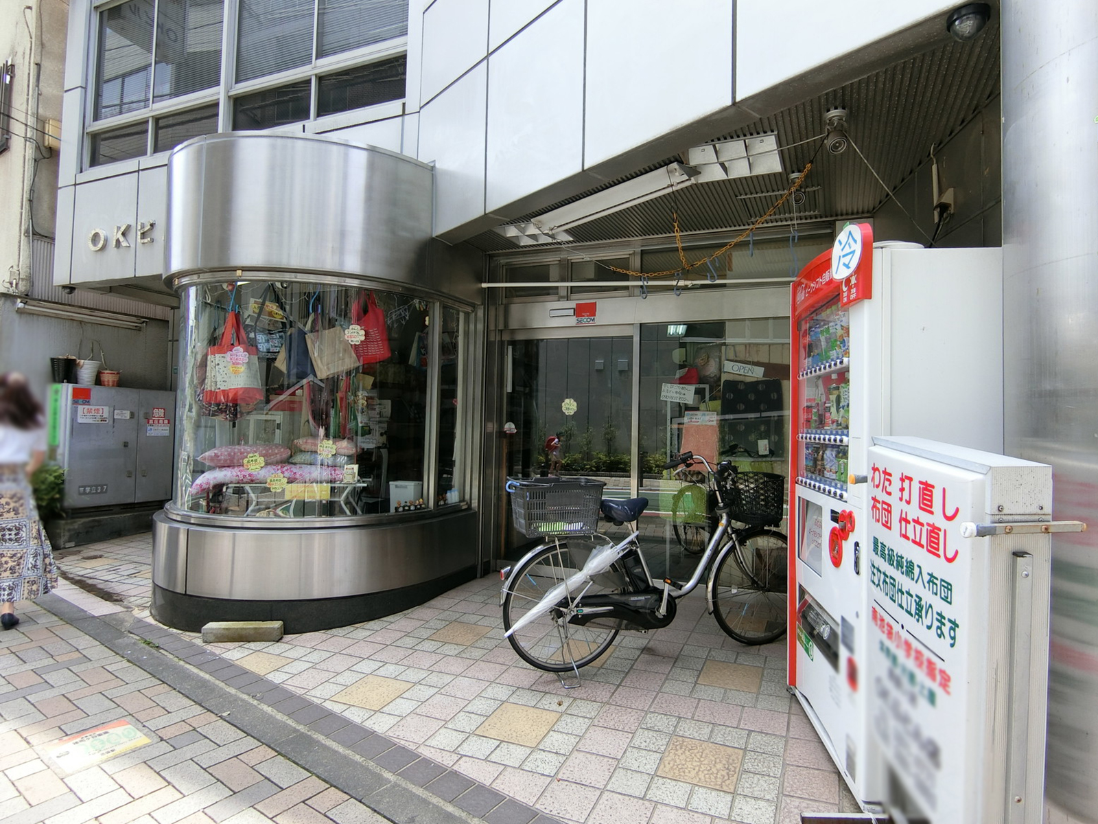 1階テナントの様子