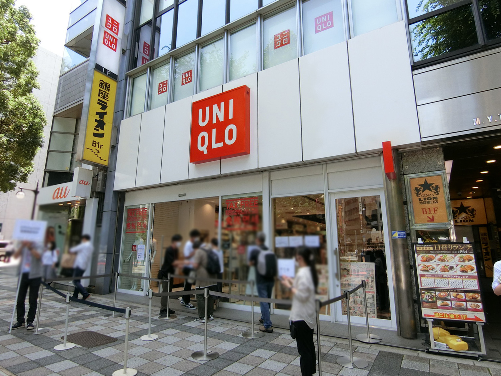 1階のユニクロ 池袋東口店