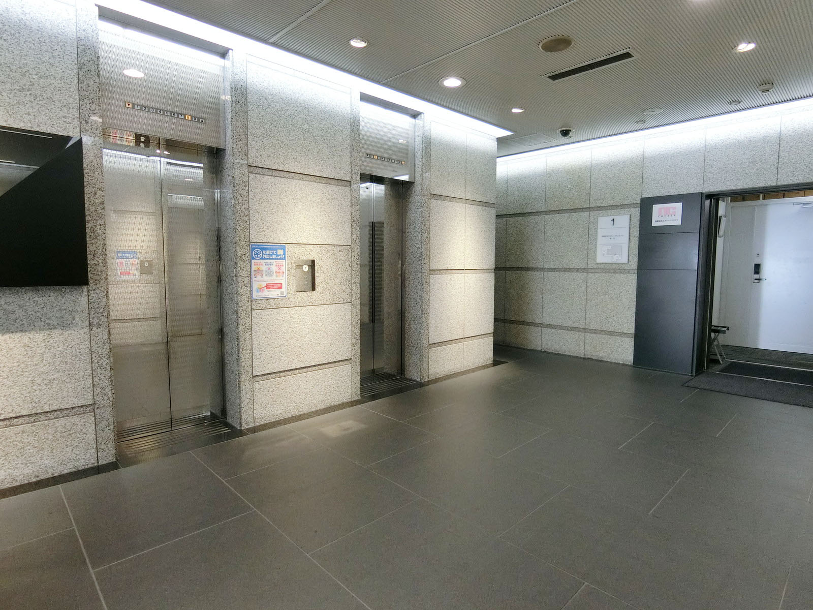 エレベーターホール