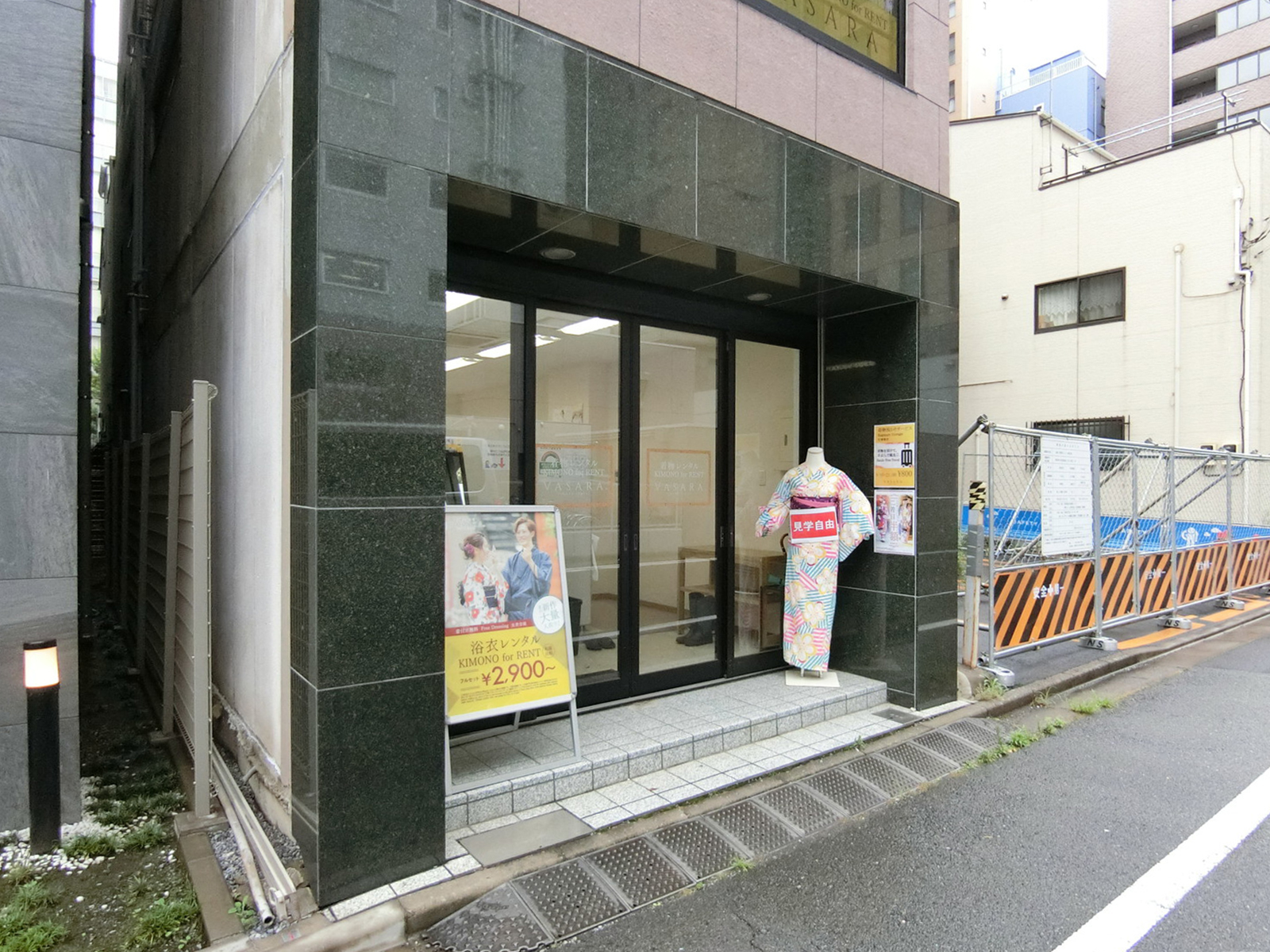 1階テナントの様子