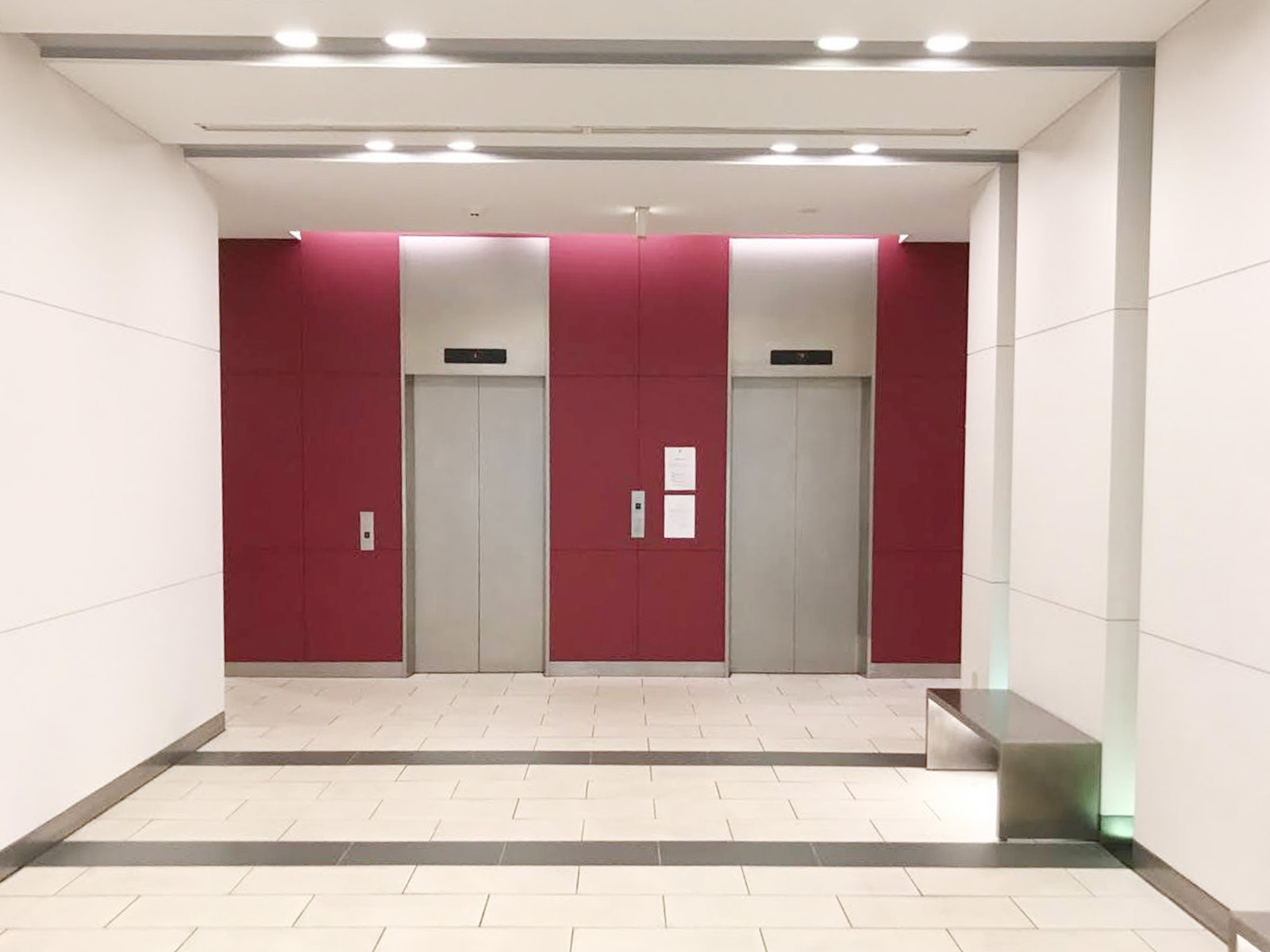 エレベーター(2基)