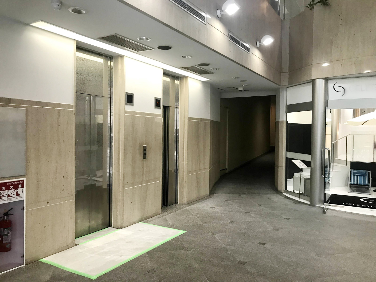 エレベーター