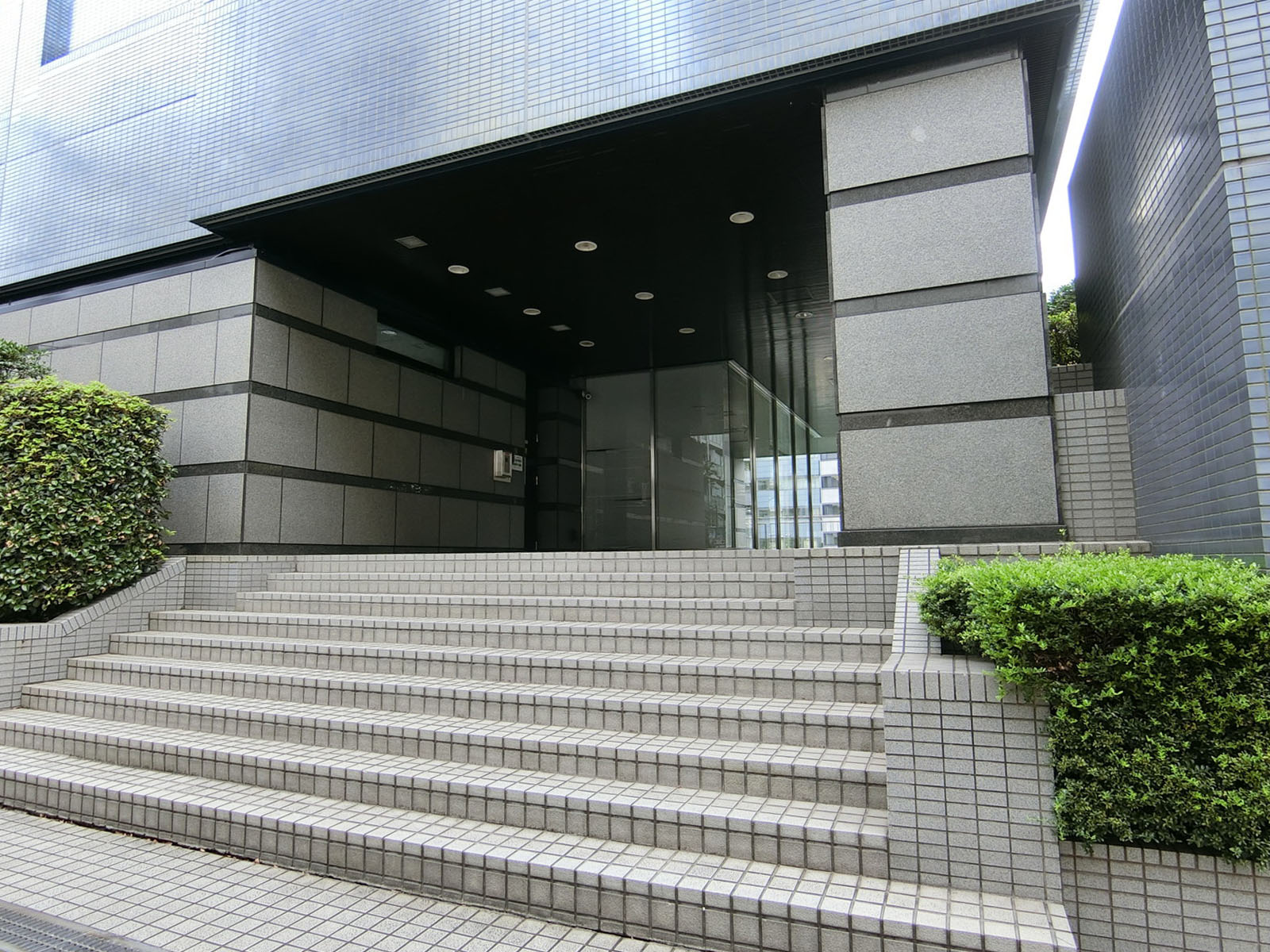 エントランスアプローチ