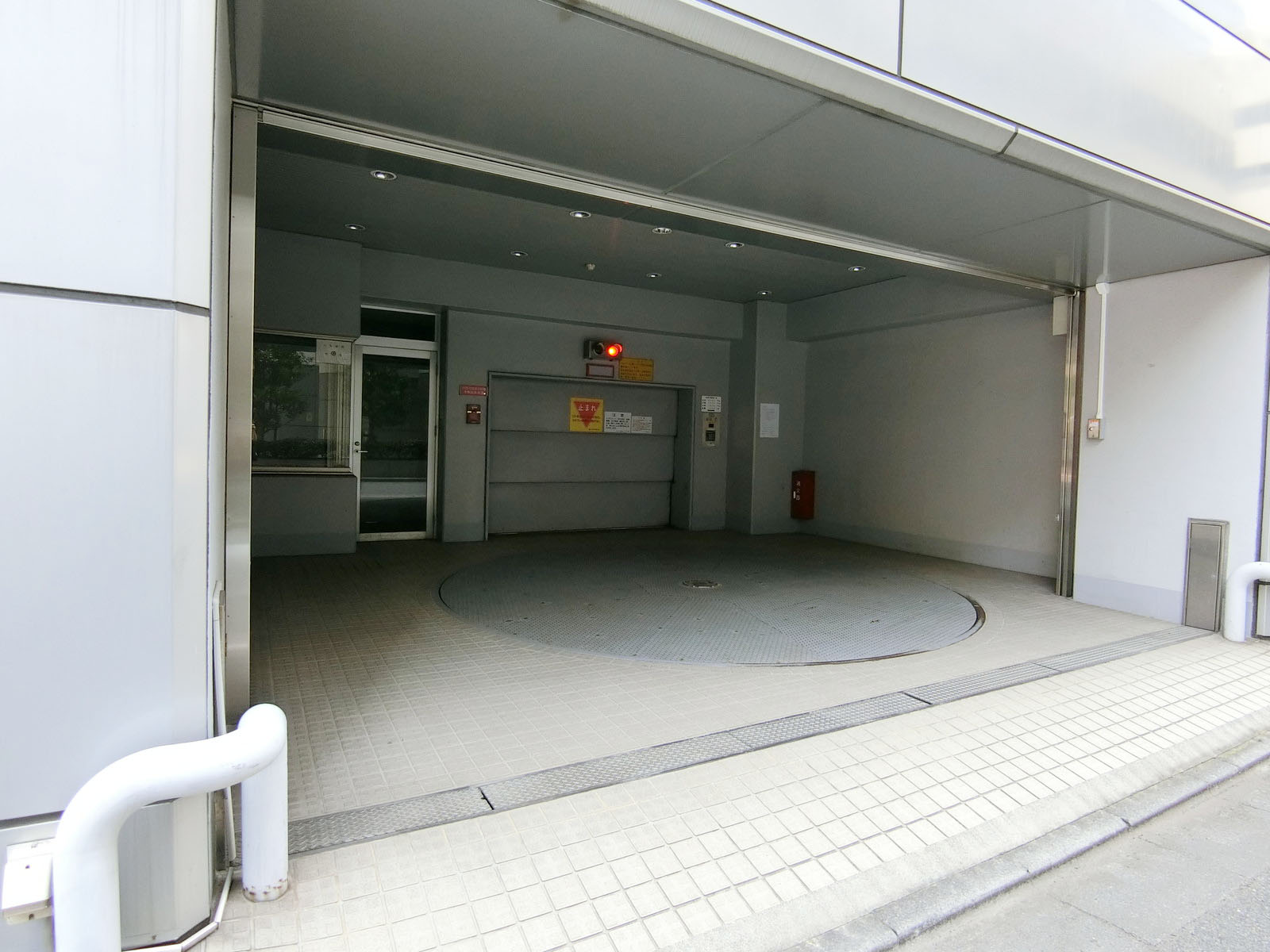 駐車場併設
