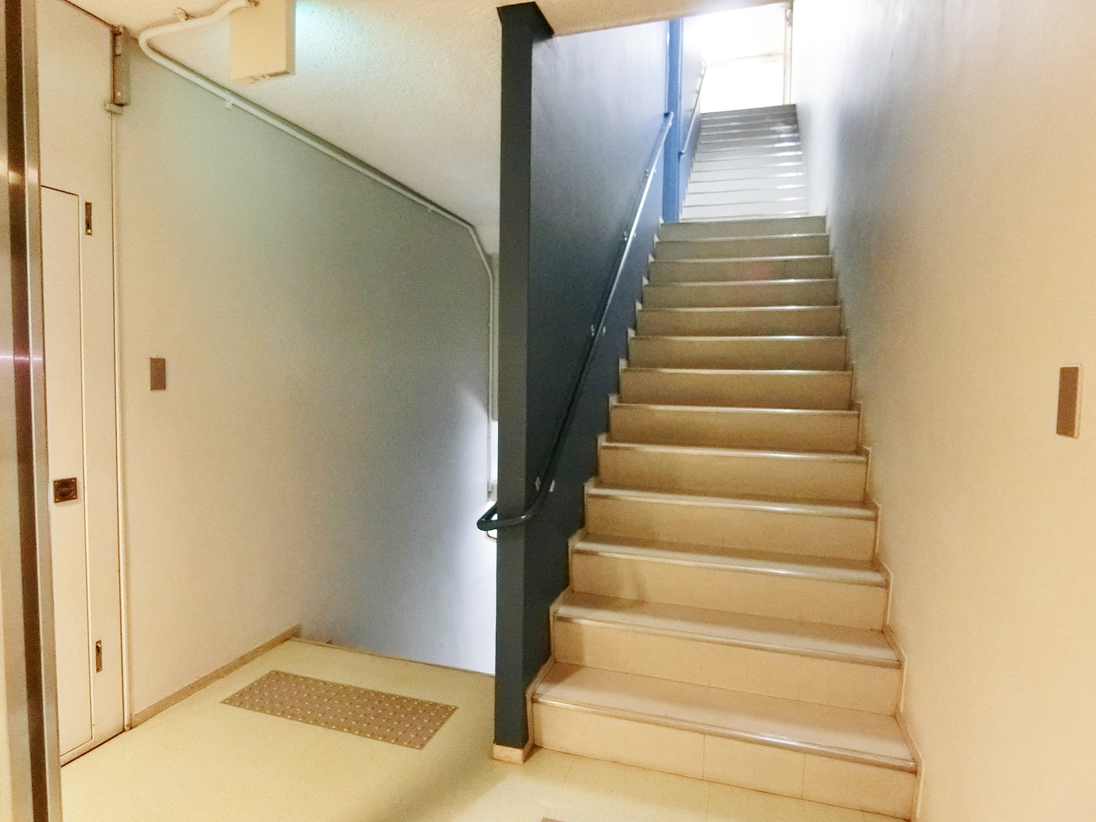 内階段