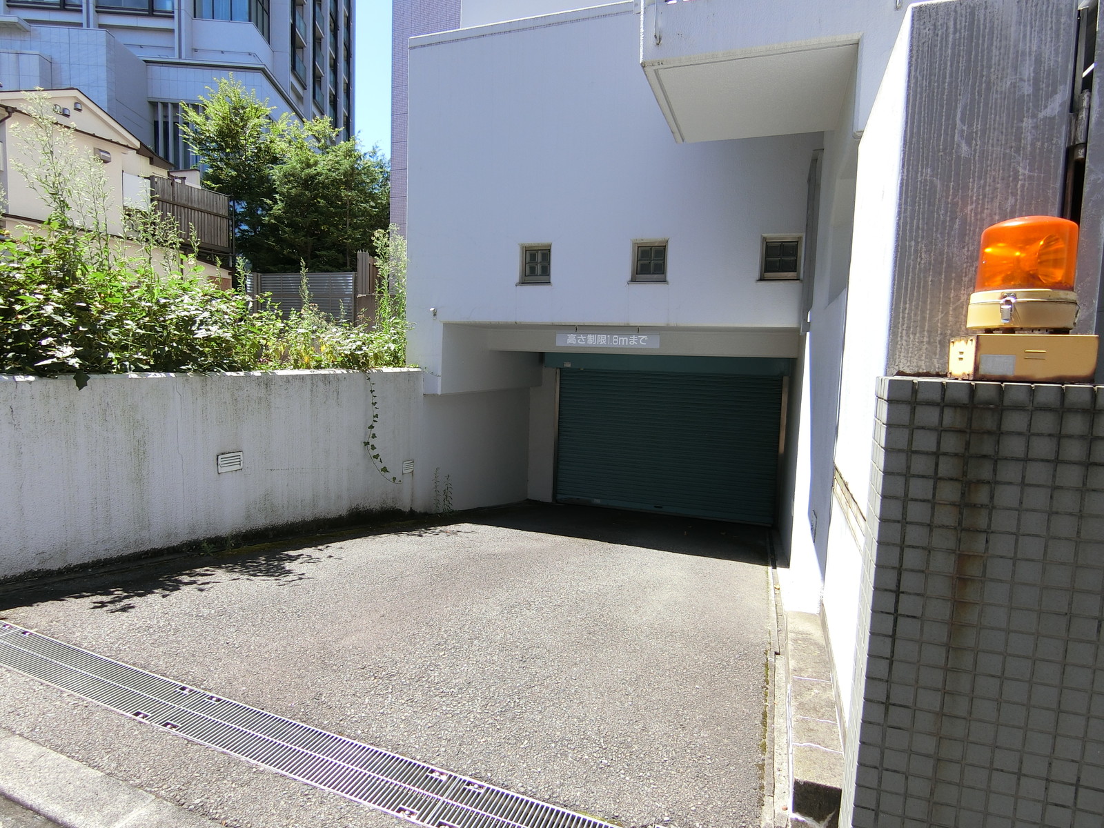 地下駐車場併設