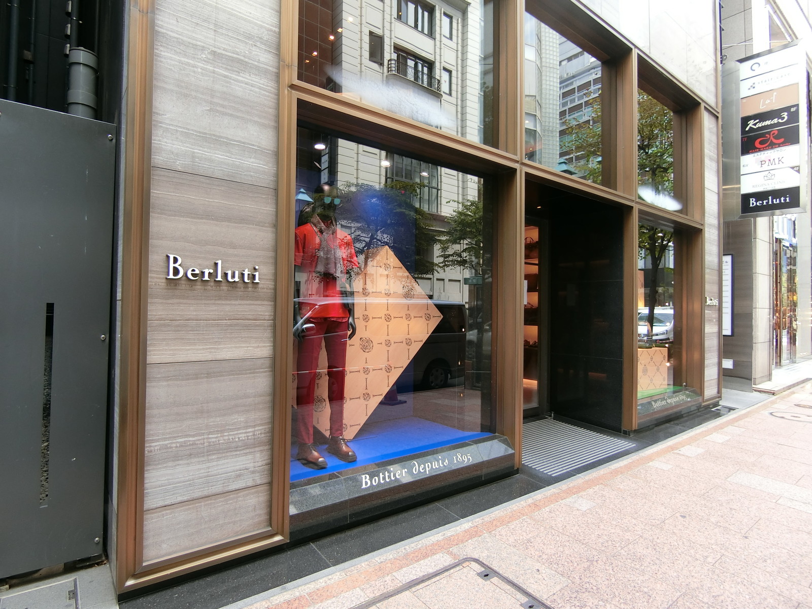 1階の店舗