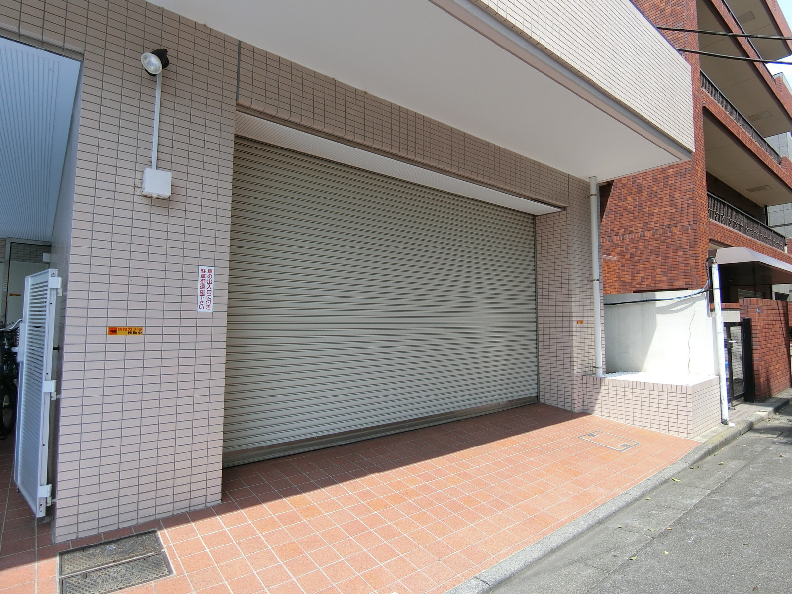 1階のシャッター部分