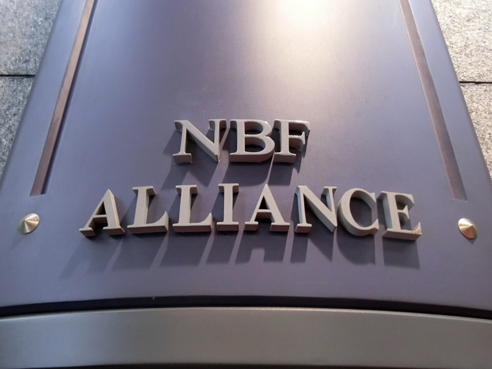 ネームプレート：NBF ALLIANCE