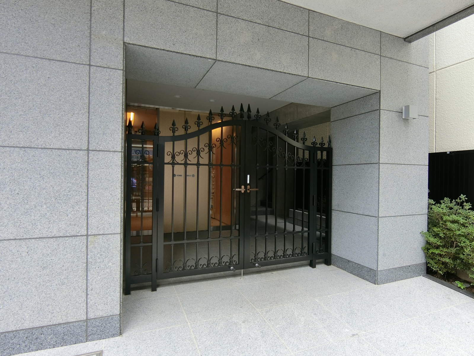 エントランスアプローチ