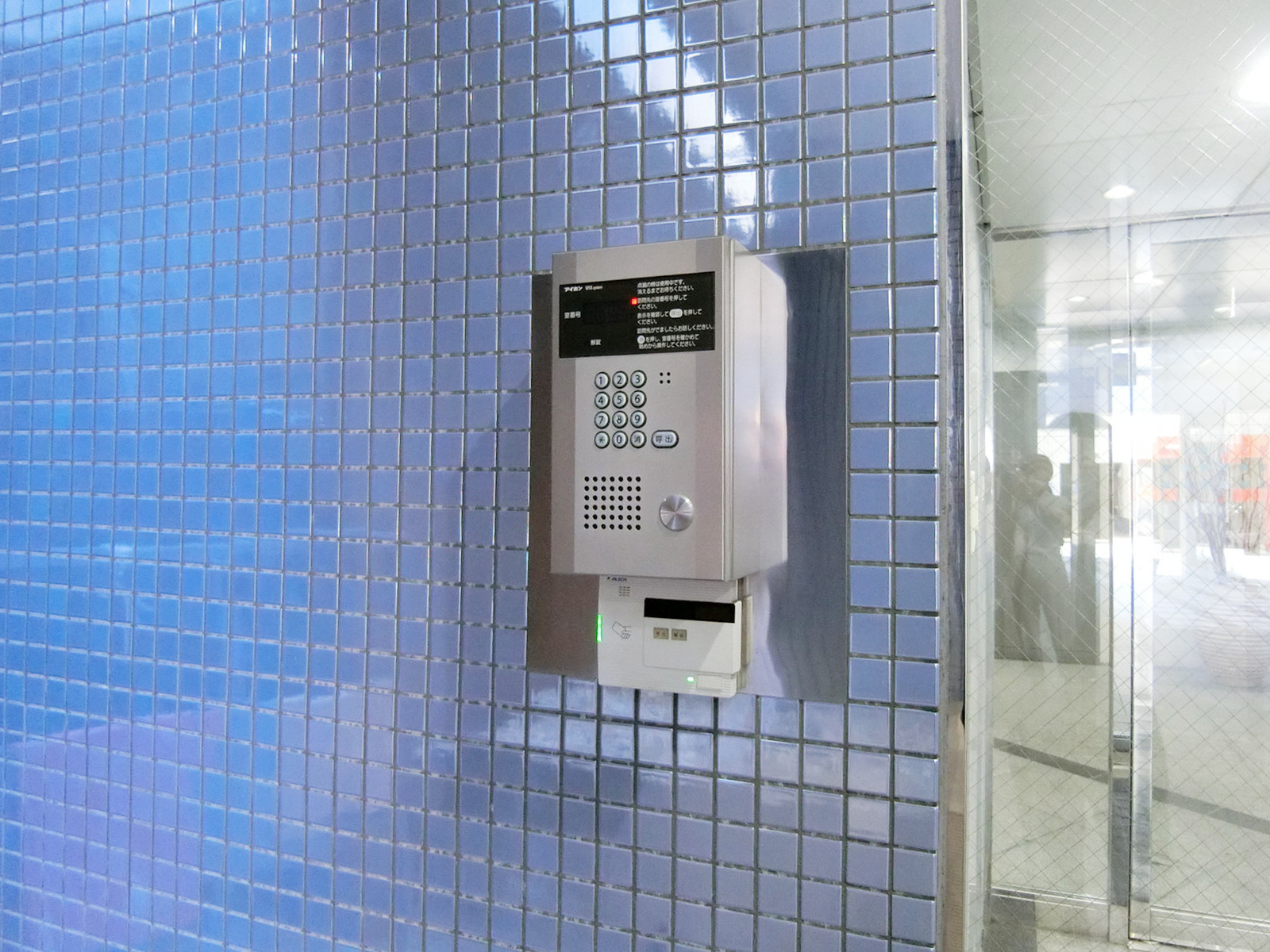 インターホン
