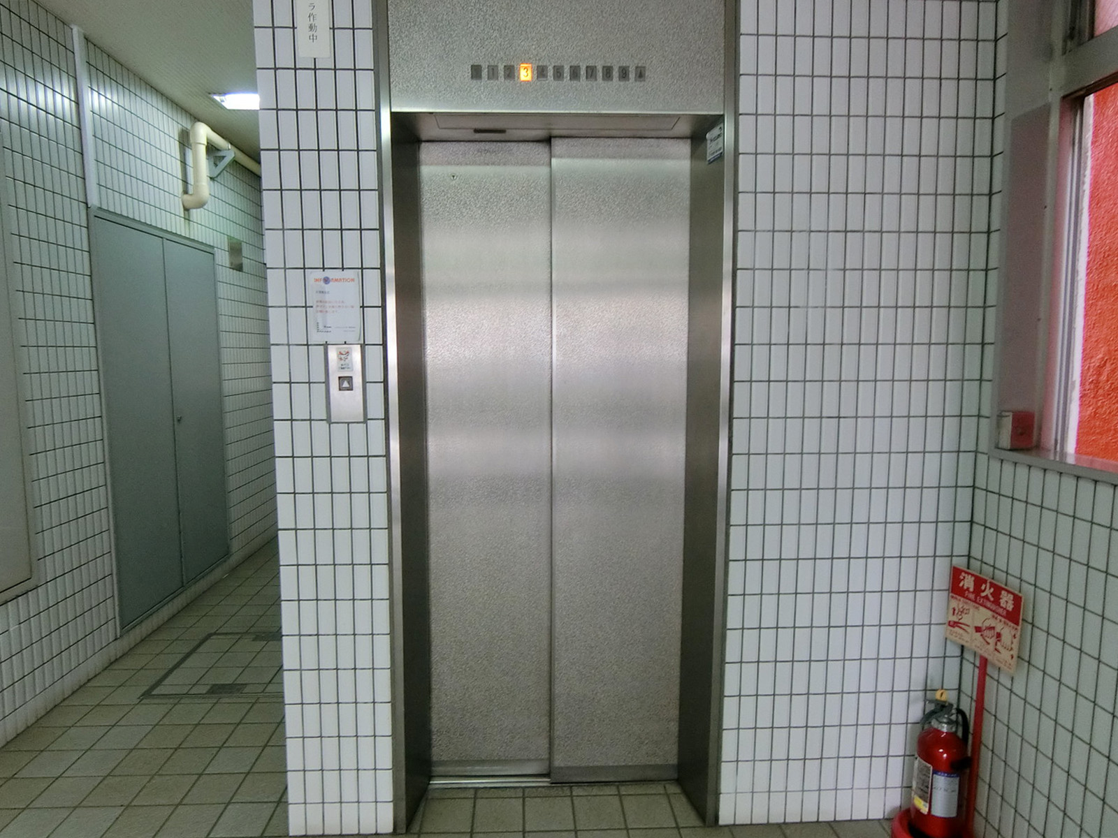 エレベーター