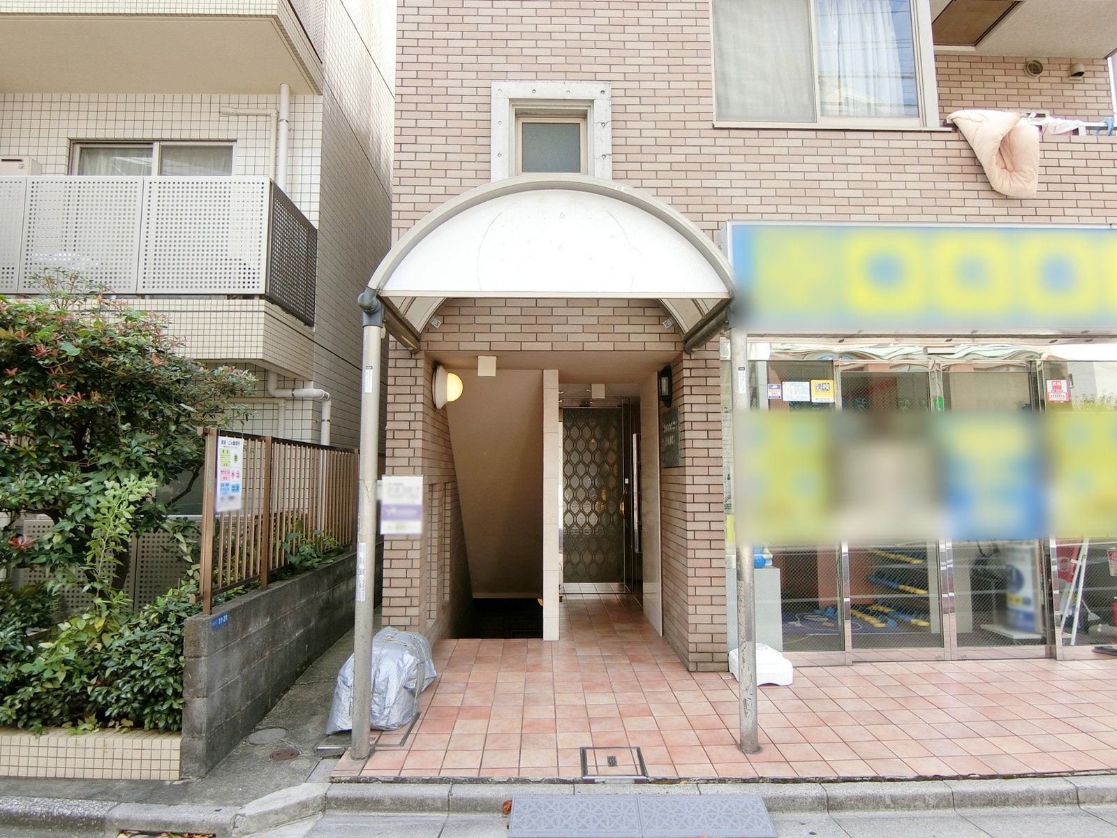 エントランスアプローチ
