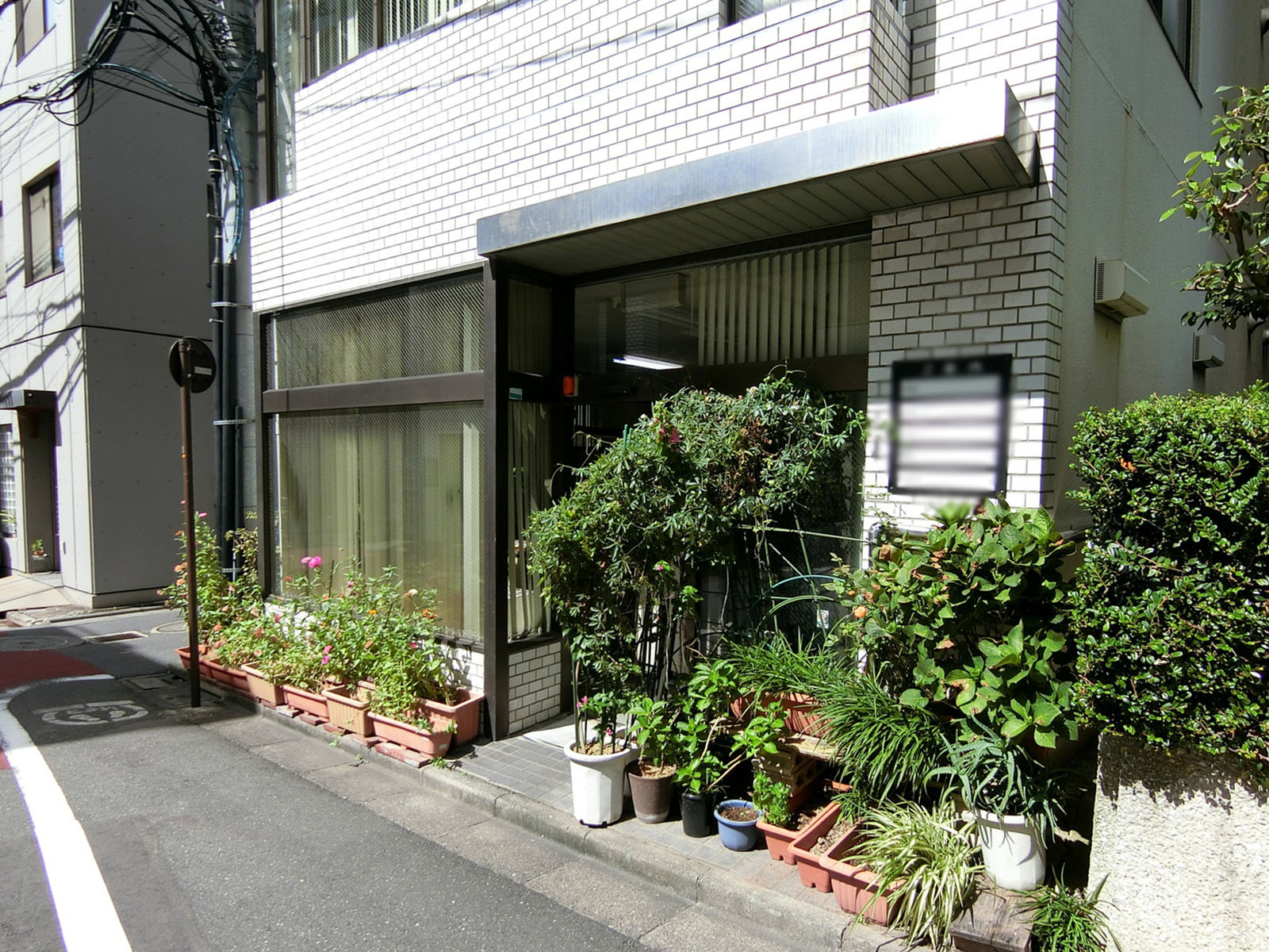 1階テナントの様子