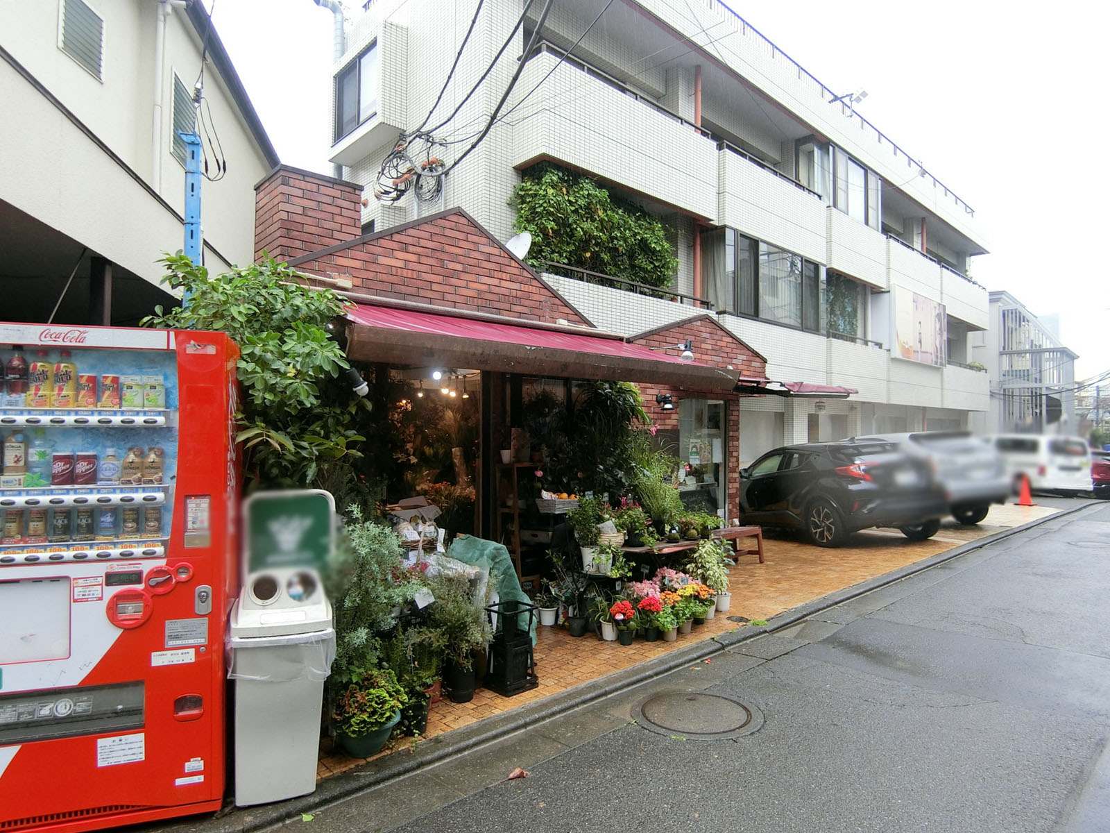 1階テナントの様子