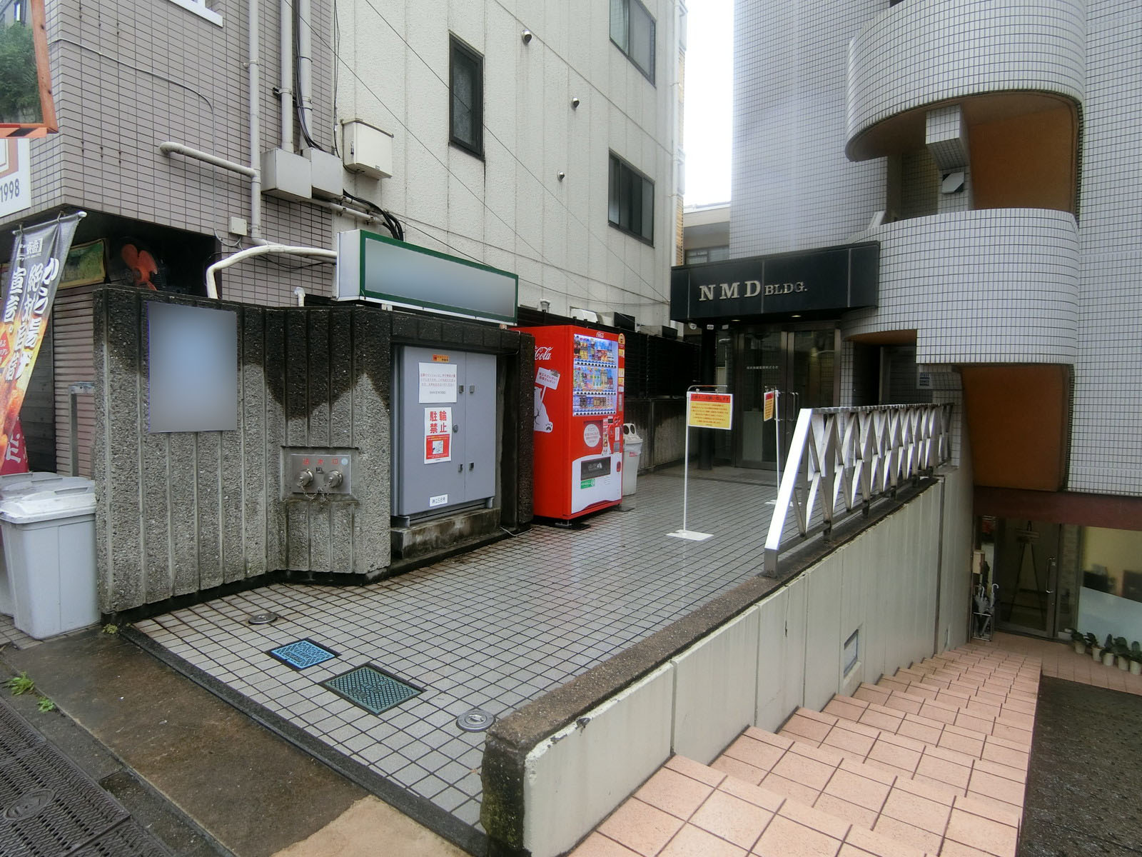 エントランスアプローチ