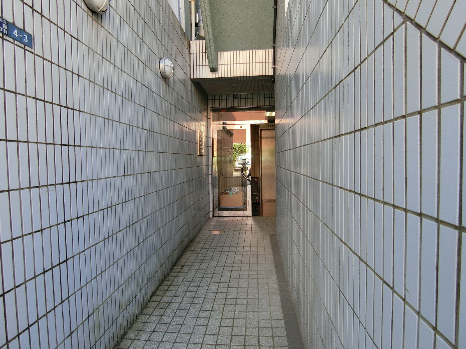 エントランスアプローチ