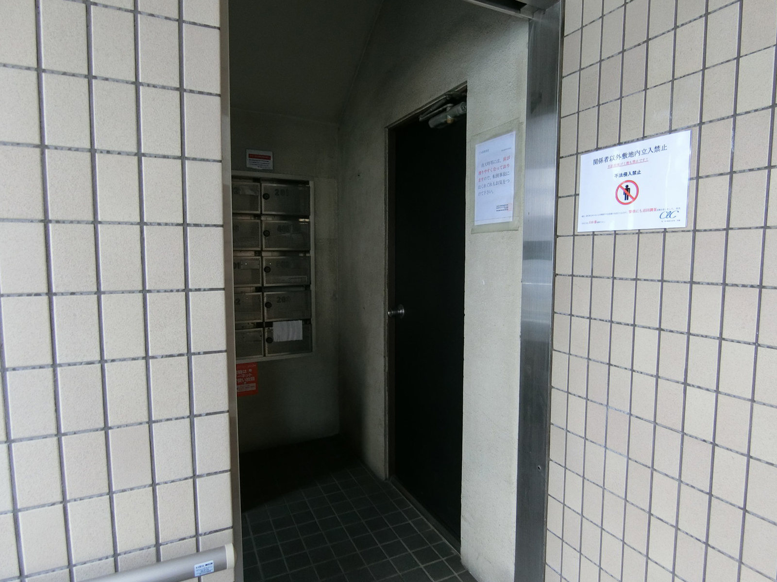 エントランス
