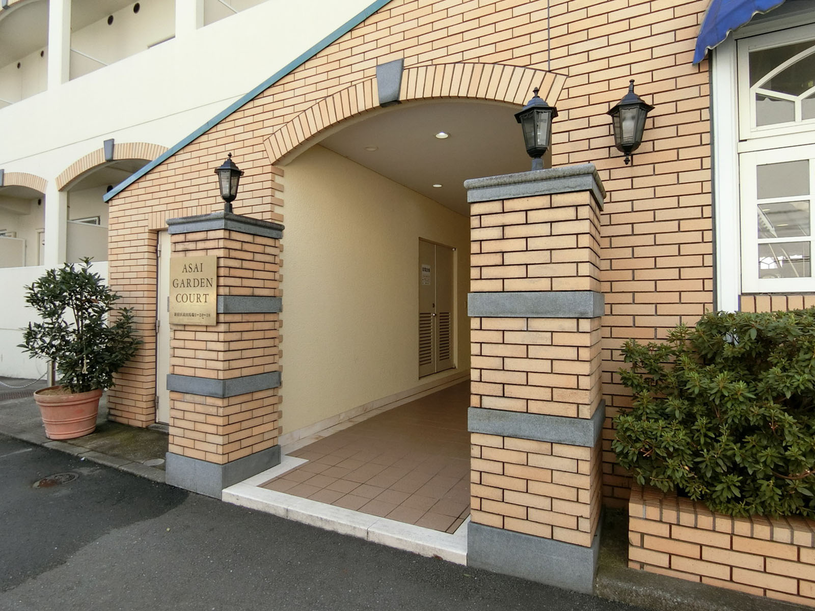 エントランスアプローチ